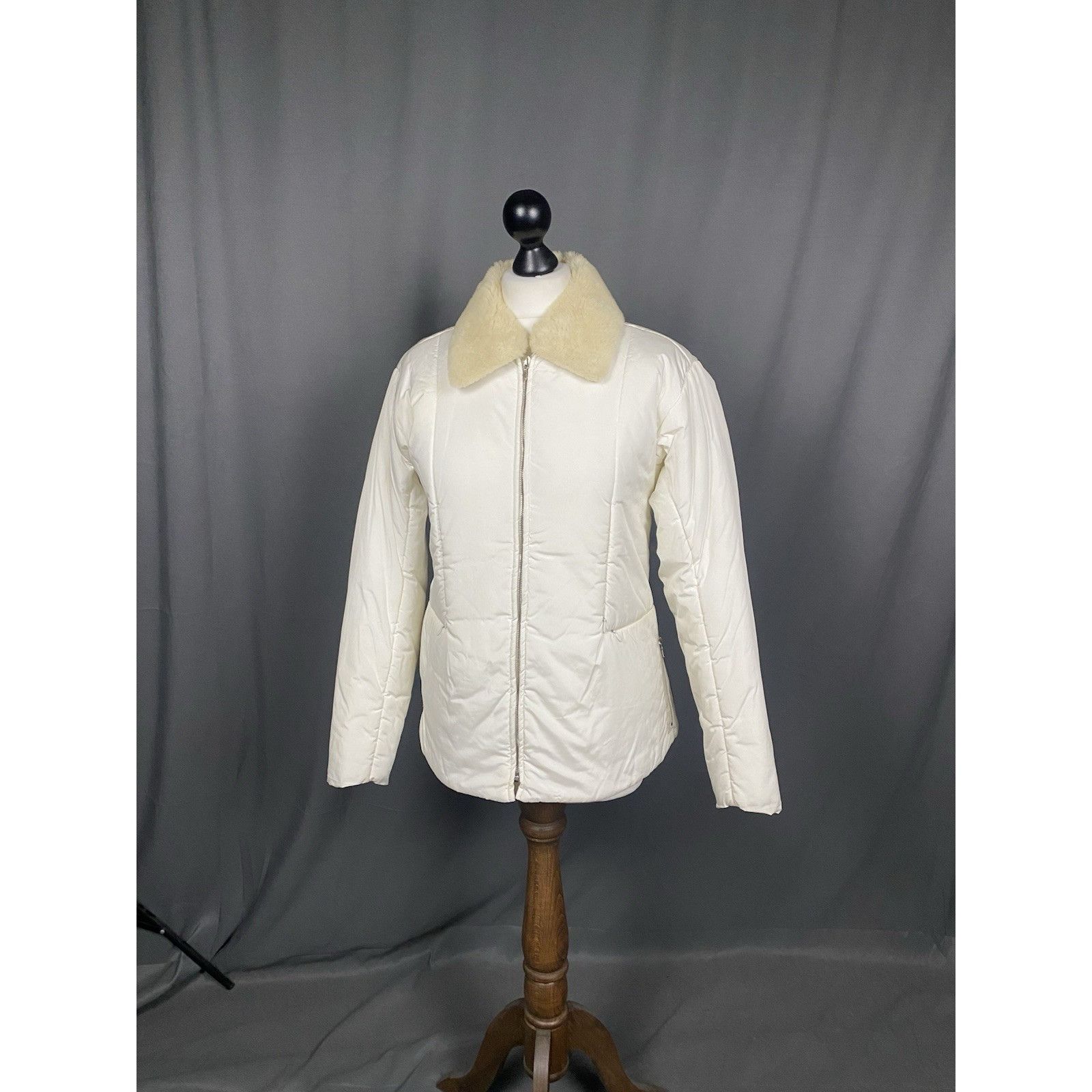 Jil Sander Jil Sander Women's White Puffer Quilted Insulated Sherpa Col Size XS / US 0-2 / IT 36-38 - 2 Thumbnail
