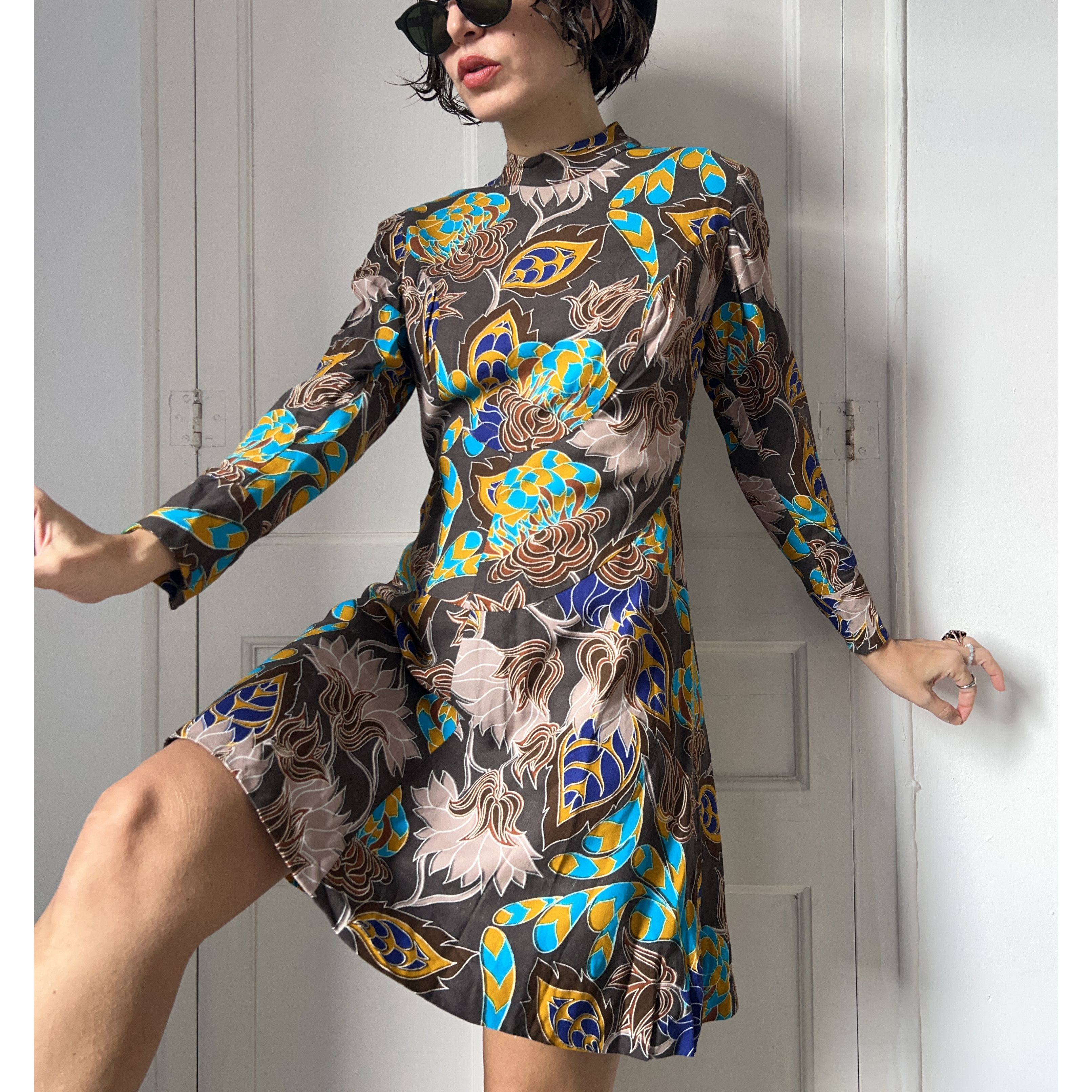 Vintage Vintage 70s Floral Midi Dress Size M / US 6-8 / IT 42-44 - 1 Thumbnail