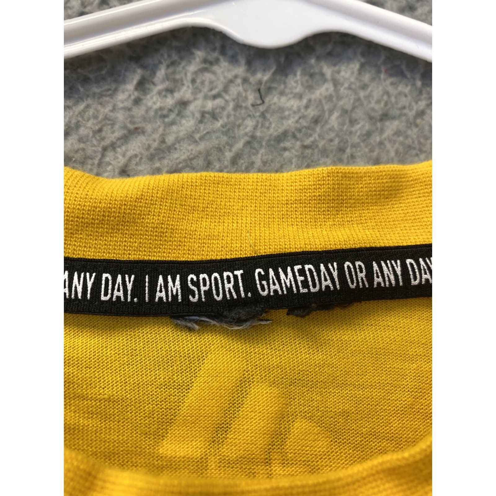 Adidas ADIDAS Tank Top Shirt Women Adult L Yellow Sleeveless Logo Basic Casual Gym Running 56-29 Size L / US 10 / IT 46 - 3 Thumbnail