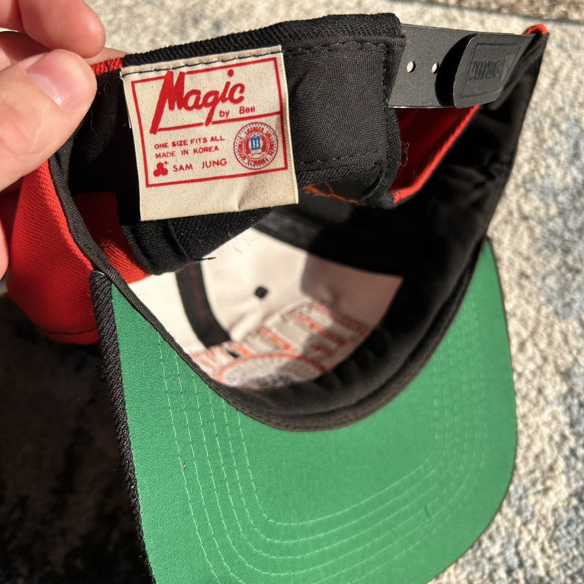 Vintage 90's MAGiC by BEE iLLiNOiS FiGHTiNG iLLiNi PiNWHEEL SNAPBACK Size ONE SIZE - 6 Thumbnail