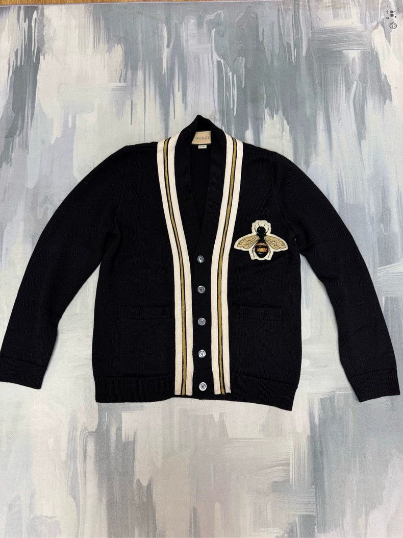 Gucci gucci black knitted cardigan with bee emblem Size US M / EU 48-50 / 2 - 1 Thumbnail