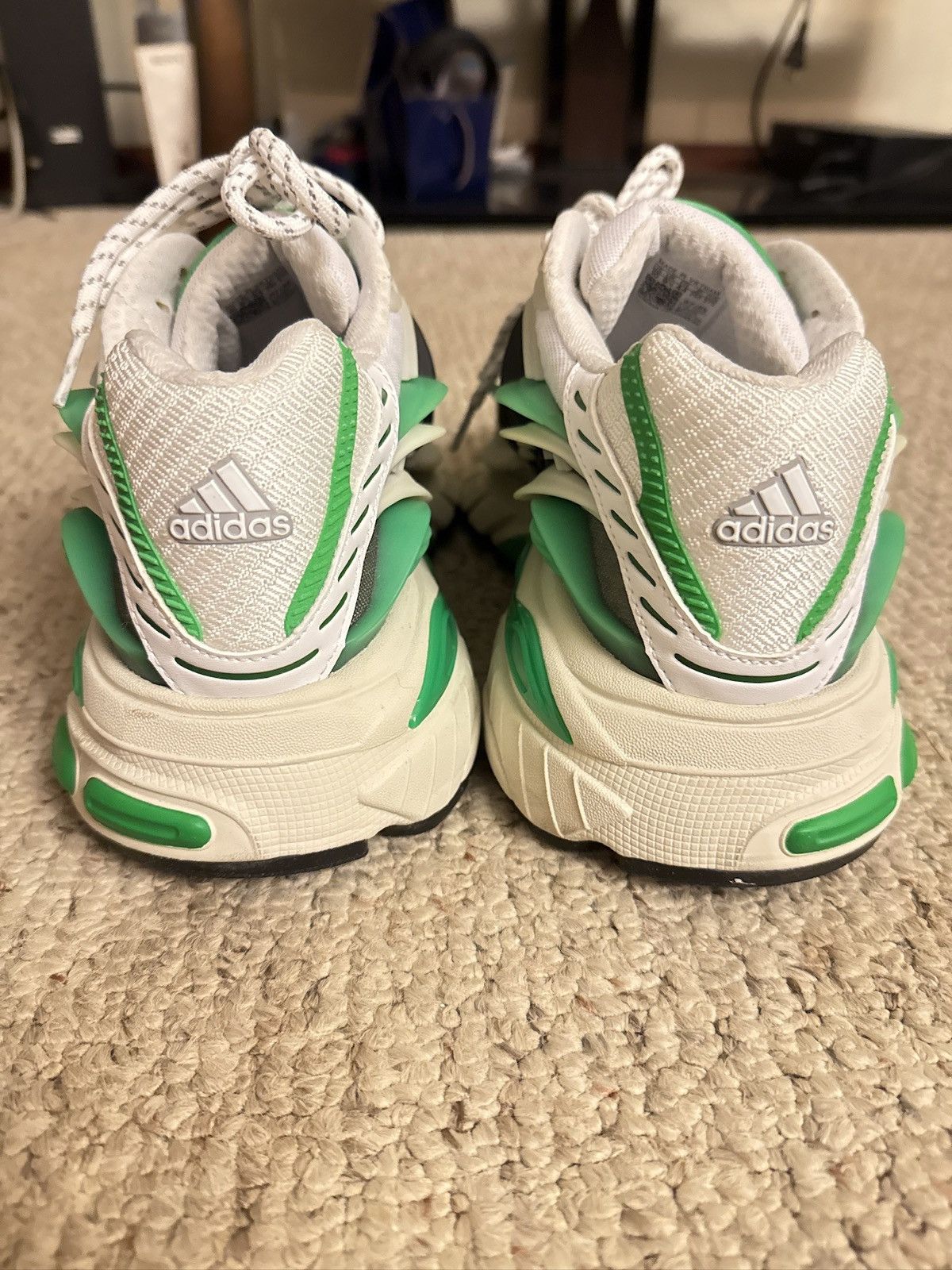 Adidas × Pharrell Jellyfish Adistar Size US 10 / EU 43 - 4 Thumbnail