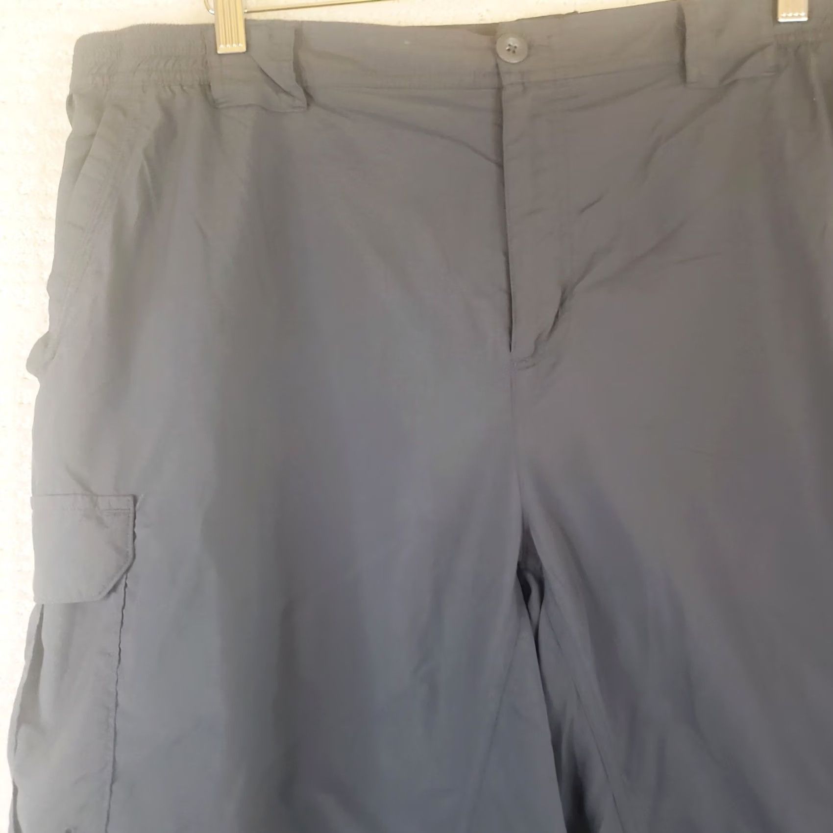 Vintage Columbia Pants Mens 2XLx32 Gray Silver Ridge Utility Convertible Omni Wick 40-42 Size US 39 - 4 Thumbnail
