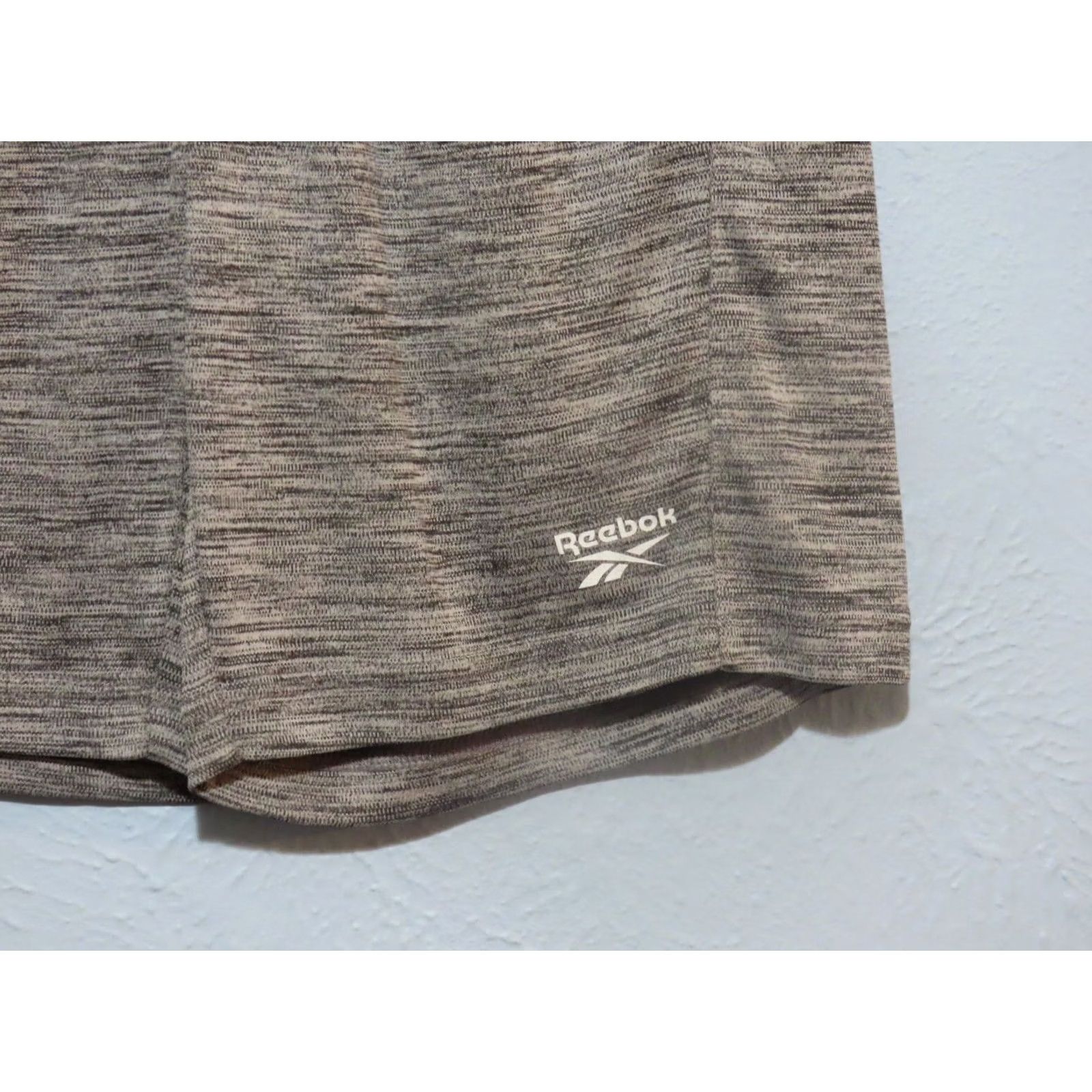 Reebok Reebok Cruz Short Men Slim 9” Inseam Charcoal Heather Gray 100% Polyester Drawstring Athletic Size US 29 - 2 Thumbnail