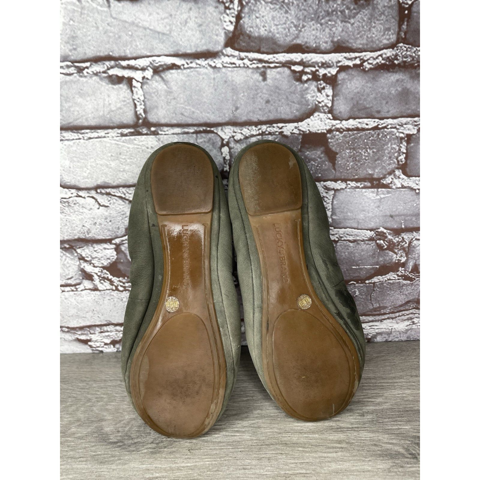 Lucky Brand Lucky Brand Olive Green Suede Erin Round Toe Ballet Flats Wo Size US 8.5 / IT 38.5 - 21 Thumbnail