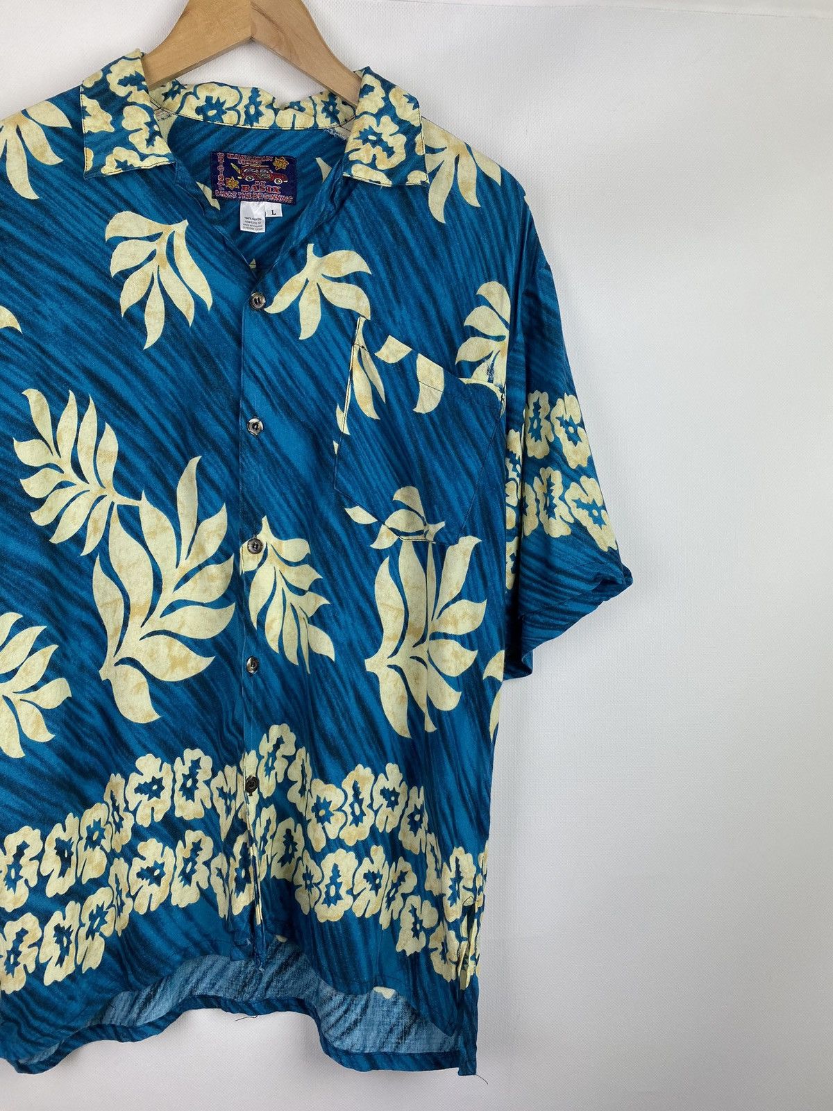 Vintage Vintage Hawaiian crazy shirt size L Size US L / EU 52-54 / 3 - 3 Thumbnail