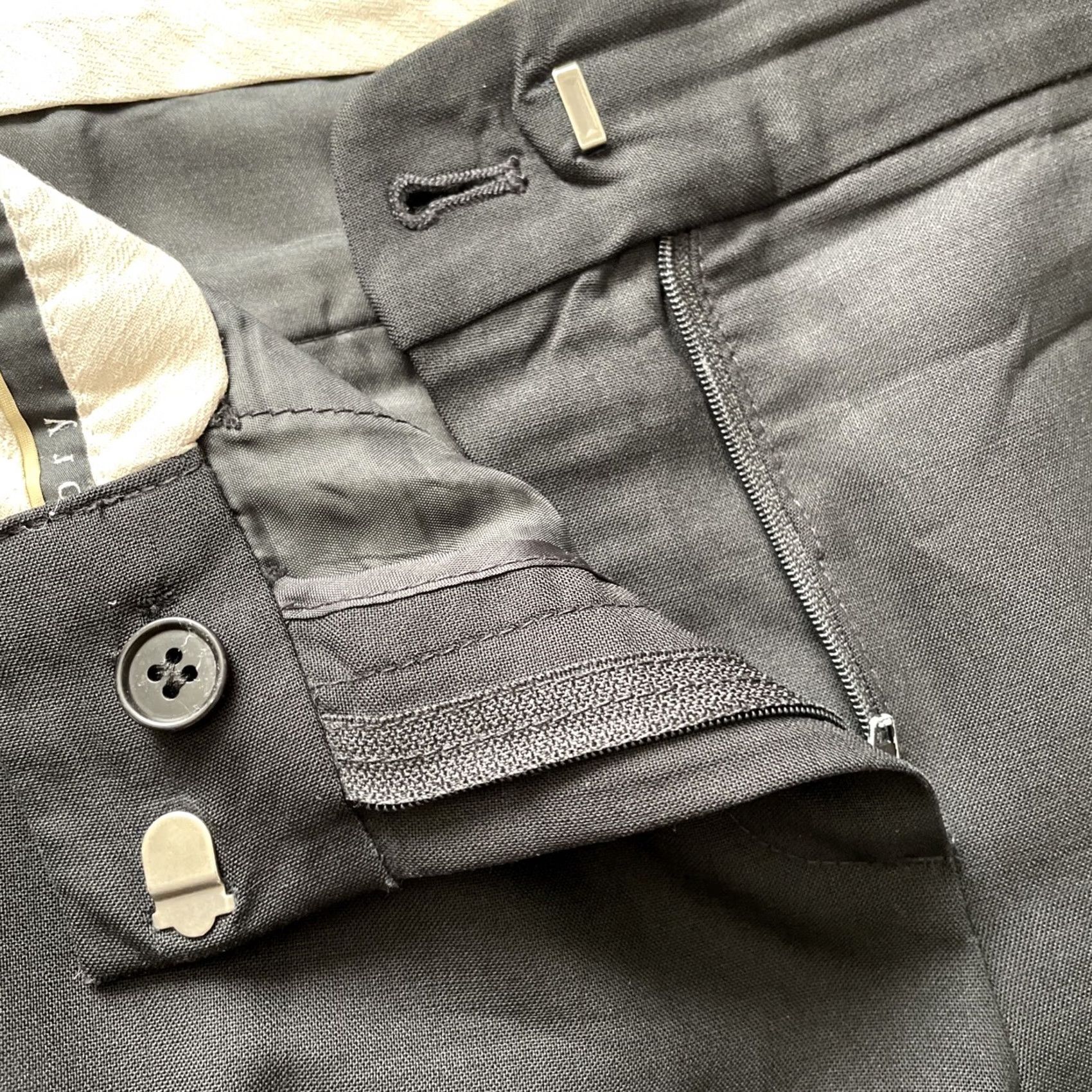 Theory Theory Bootcut Pants Womens 30x30.5 Black Wool Office Dress Pants 80s 90s City Preppy Luxury Classy Size 30" / US 8 / IT 44 - 5 Thumbnail