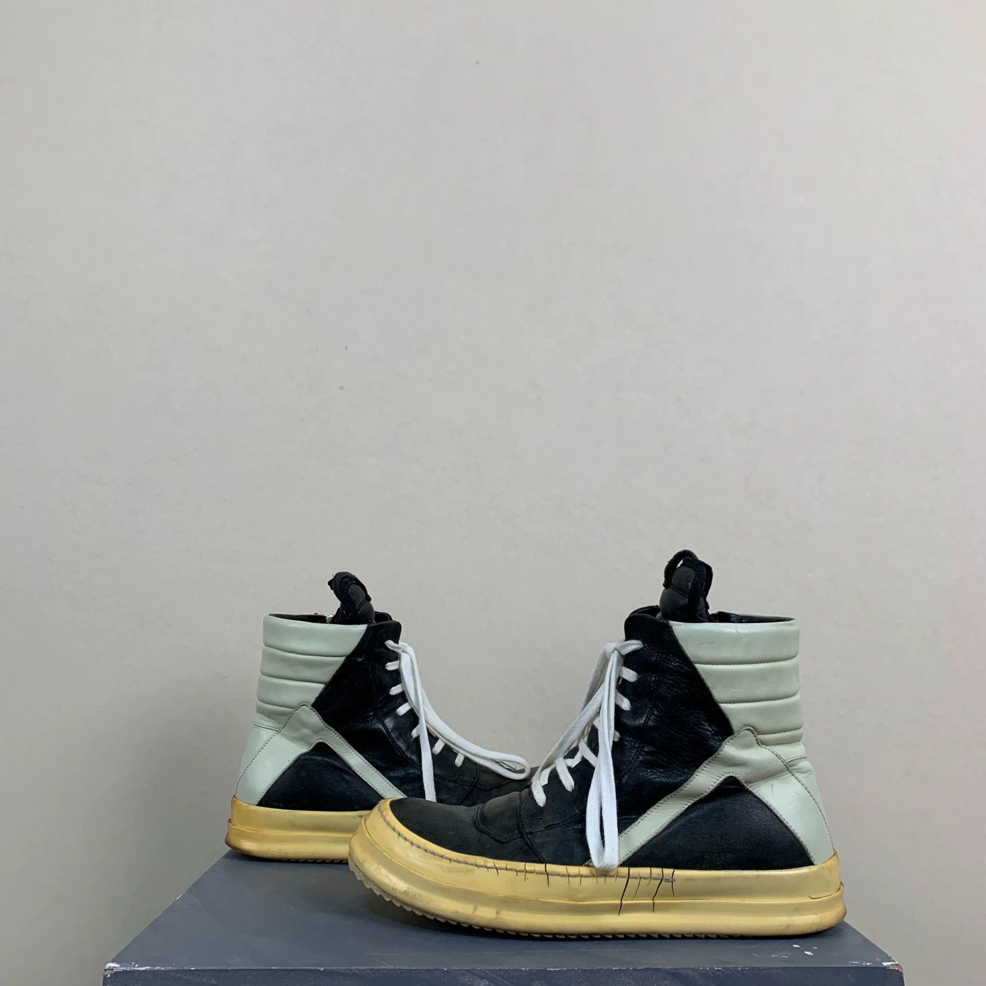 Rick Owens Size 42 Exclusive top-tier item online at an instant price! Size US 9 / EU 42 - 3 Thumbnail