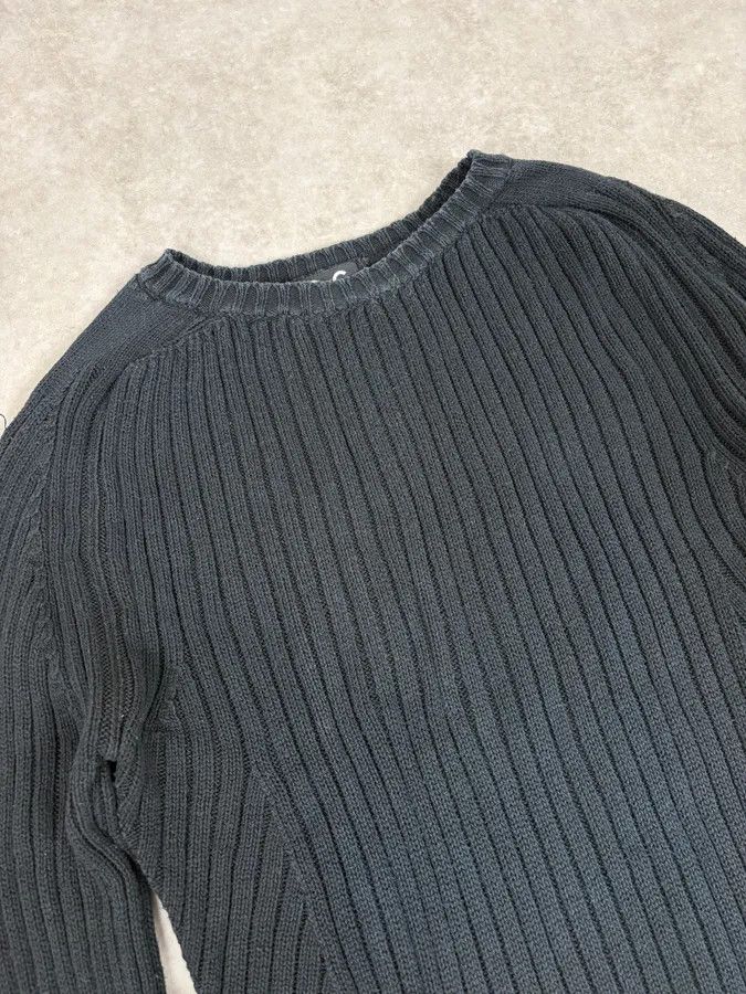 Dolce & Gabbana 2000s Dolce & Gabbana Navy Wool Sweater Size US S / EU 44-46 / 1 - 5 Thumbnail