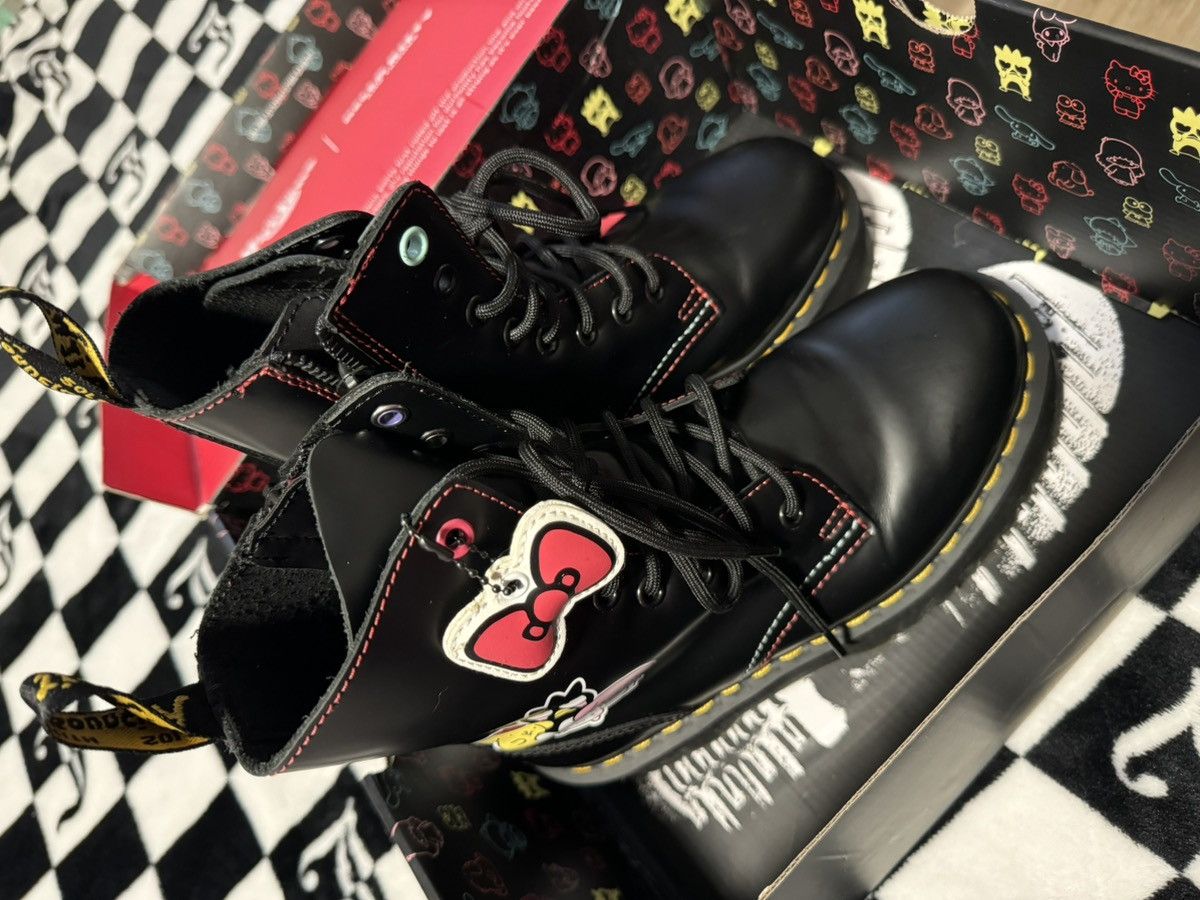 Dr. Martens Hello Kitty x Dr. Martens Size US 6 / IT 36 - 5 Thumbnail