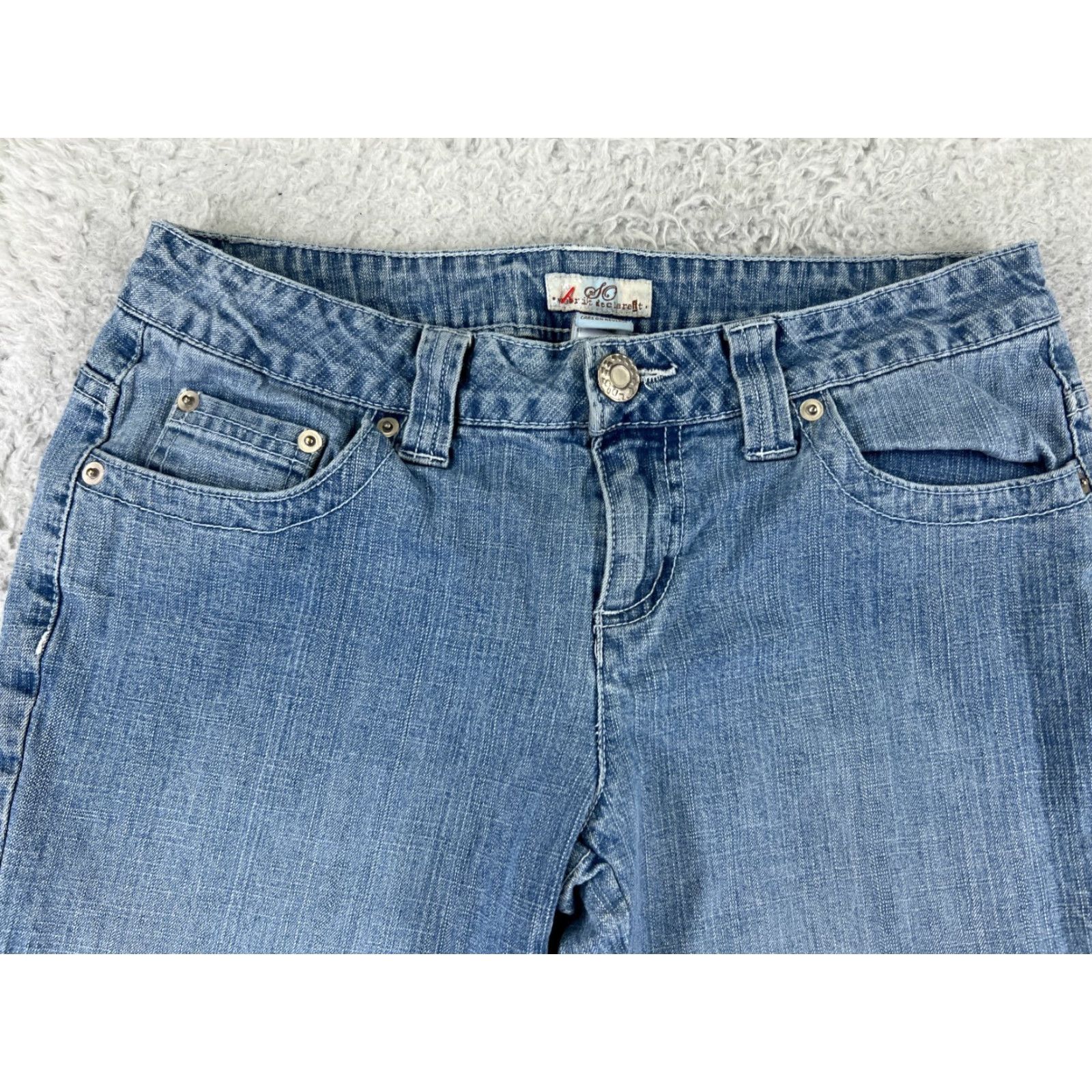 Denime SO Jeans Women 9 Blue Denim Flared Low Rise Light Wash Cotton Jeans Womens 9 Blue Denim SO Flared Jeans with Stretch Men? Size 30" / US 8 / IT 44 - 4 Thumbnail