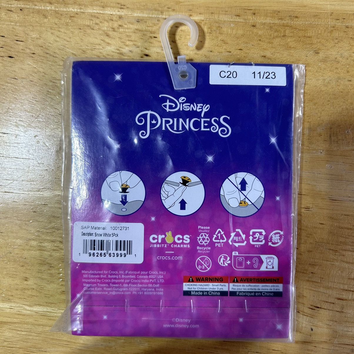 Crocs × Disney Disney Princess Crocs Jibbitz Snow White 5-Pack NEW Size ONE SIZE - 2 Thumbnail