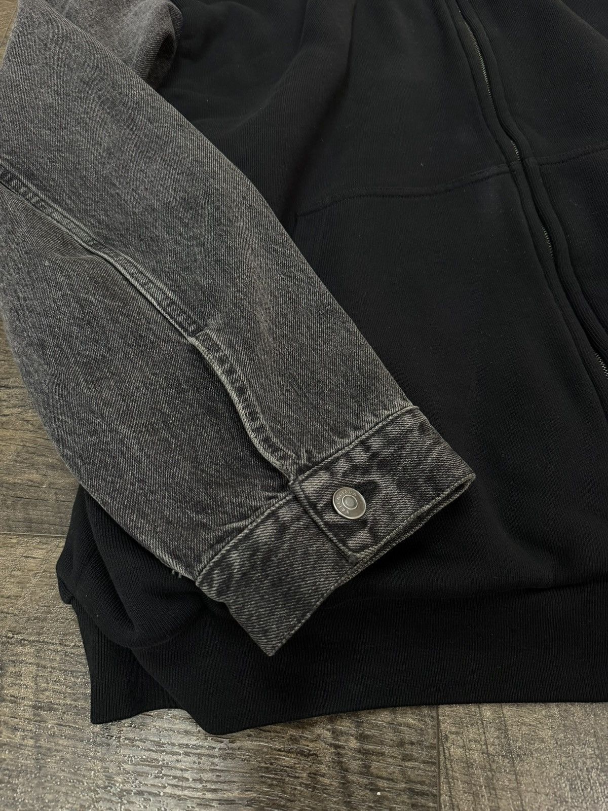 Balenciaga Balenciaga Twinset Hoodie Denim Jacket Hoodie Only Size US L / EU 52-54 / 3 - 2 Thumbnail