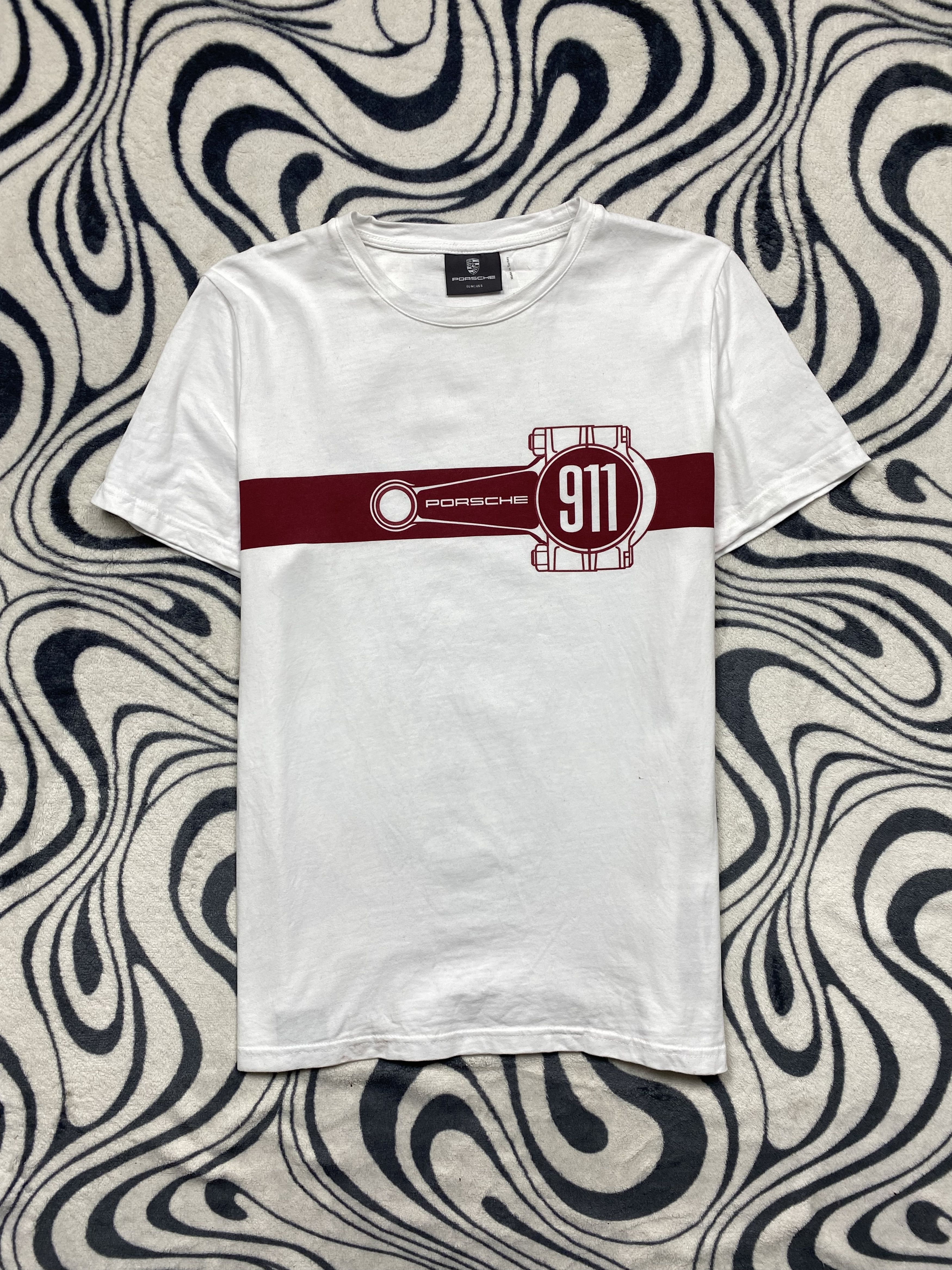 Porsche Design × Vintage Porsche 911 Design Mens Luxury T-Shirt Y2K Tee Size US M / EU 48-50 / 2 - 1 Thumbnail