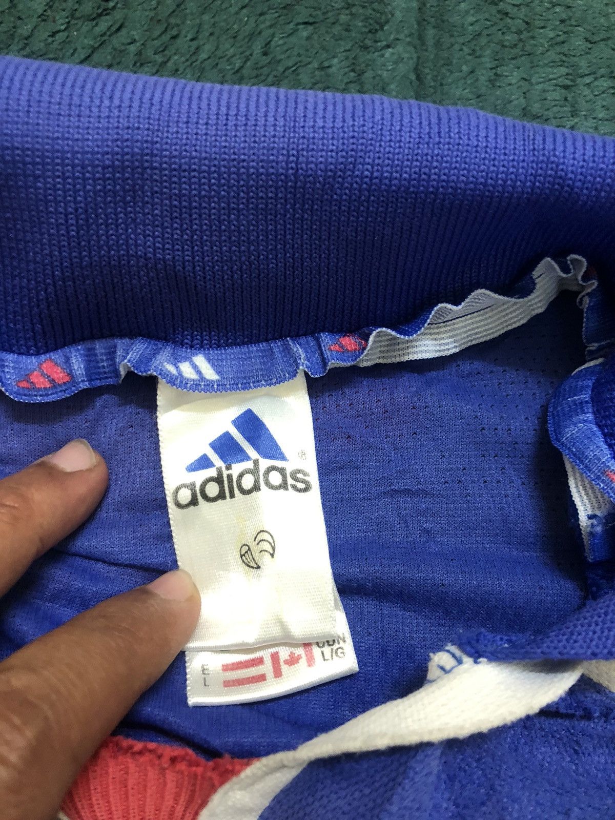 Adidas HOME FRANCE JERSEY ZIDANE NO 10 SIZE L 1999-2002 Size US L / EU 52-54 / 3 - 11 Thumbnail