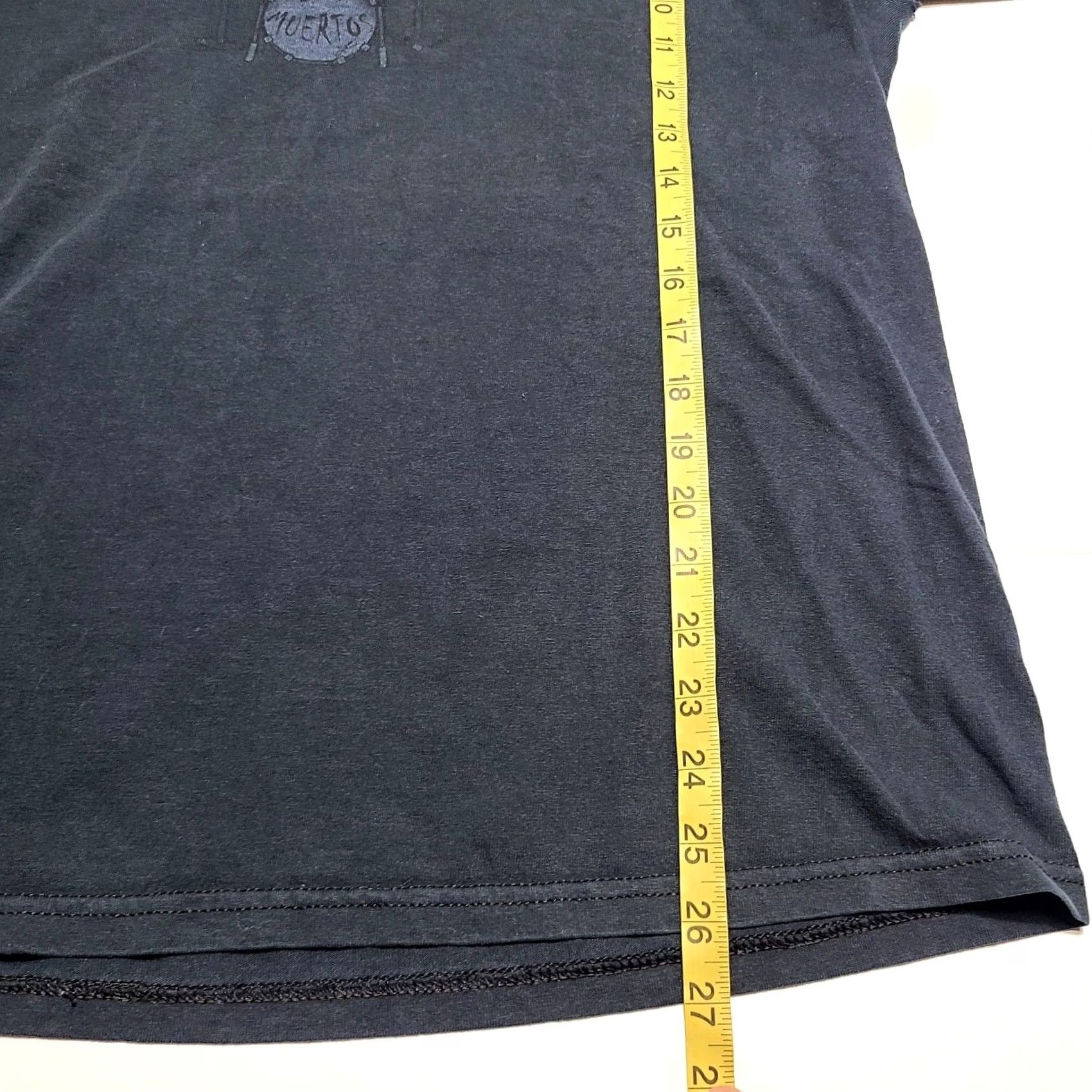 Gildan Vintage Los Muertos Rock Band T-Shirt Mens Size Large Alternative/Indie Hispanic Crew Neck Short Sleeve Black Cotton Solid Graphic Print Size US L / EU 52-54 / 3 - 5 Thumbnail