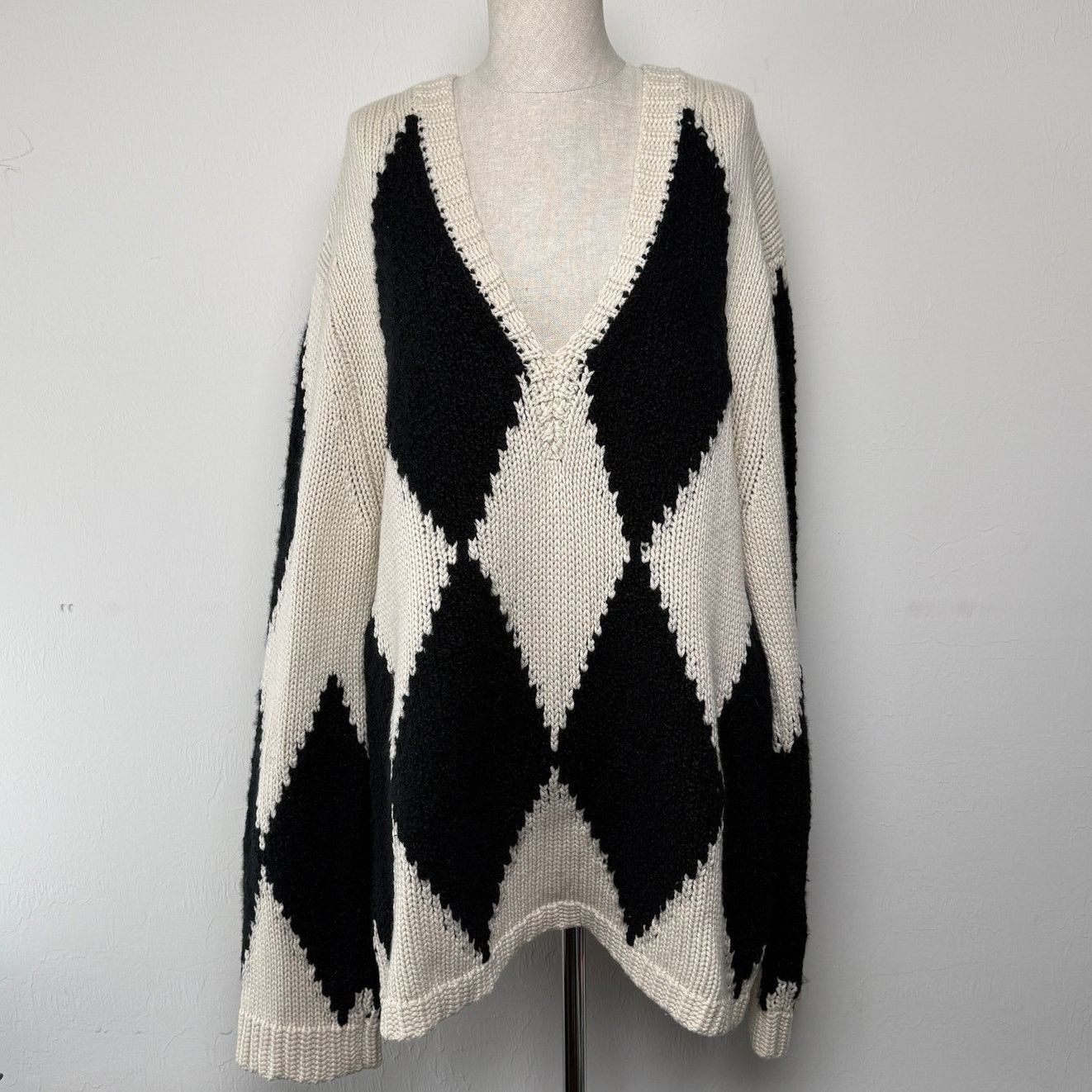 KHAITE Khaite Valerie Argyle Cashmere Sweater Deep V-Neck Oversized Size M / US 6-8 / IT 42-44 - 3 Thumbnail
