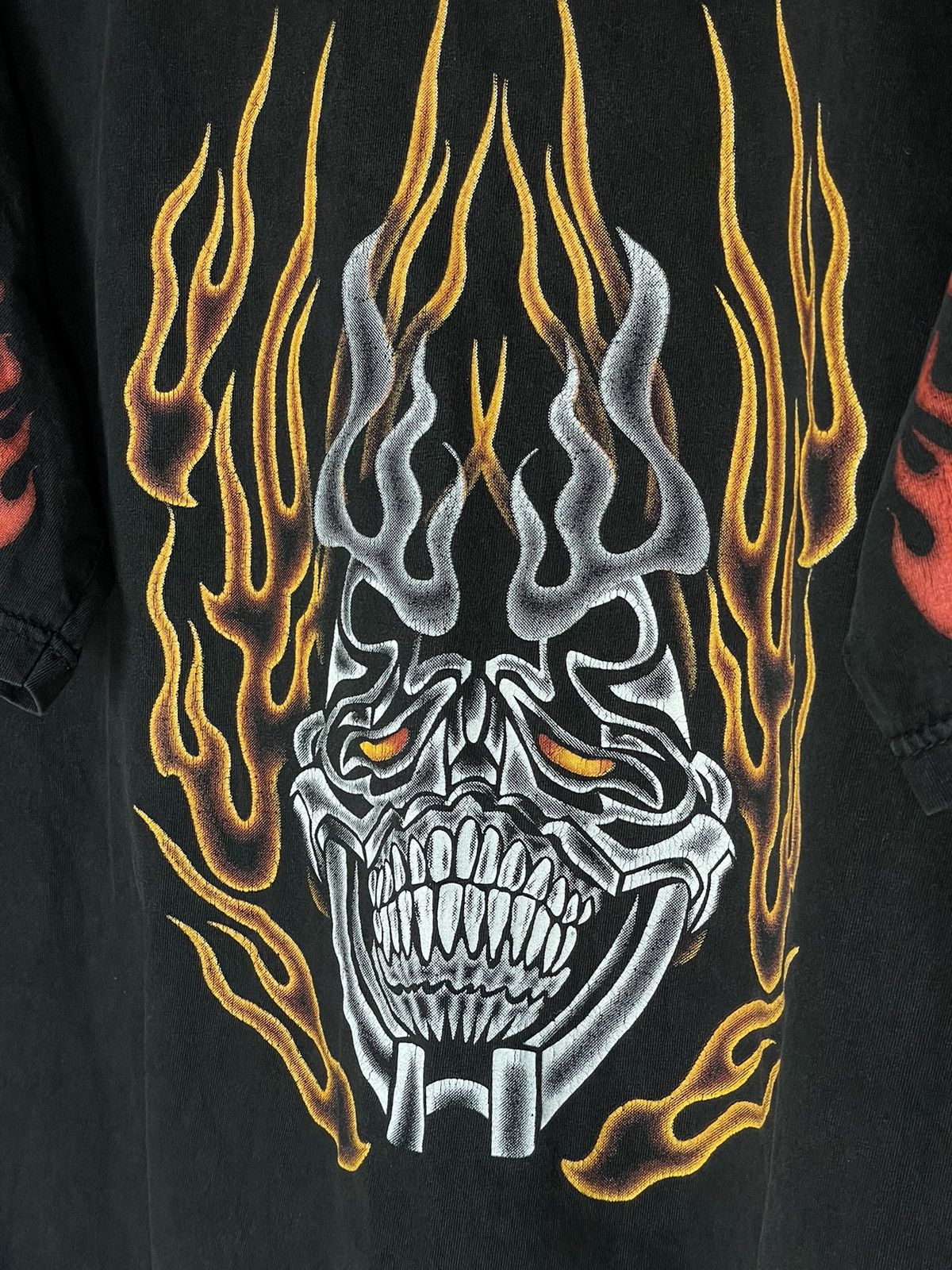 Band Tees 🎸 Iron Maiden Fire Vintage T-shirt Rock Tee Y2K Size US XL / EU 56 / 4 - 8 Thumbnail