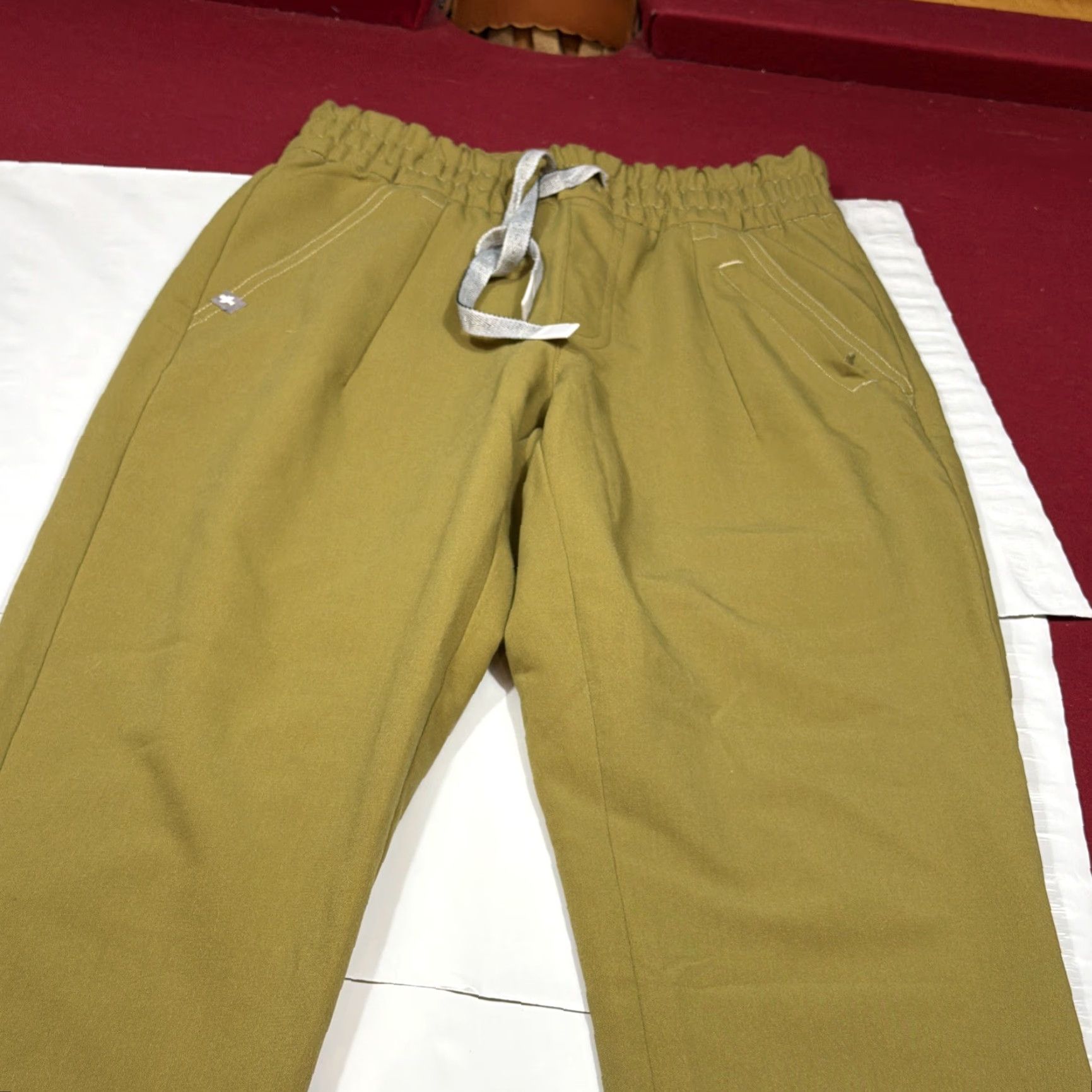 Olive FIGS PANTS JOGGERS Olive Green XS Women Drawstring Waist Rayon Blend - Jogger Tapered Leg Stretcht No Flaws Pockets Medical Scrubs Size 26" / US 2 / IT 38 - 5 Thumbnail