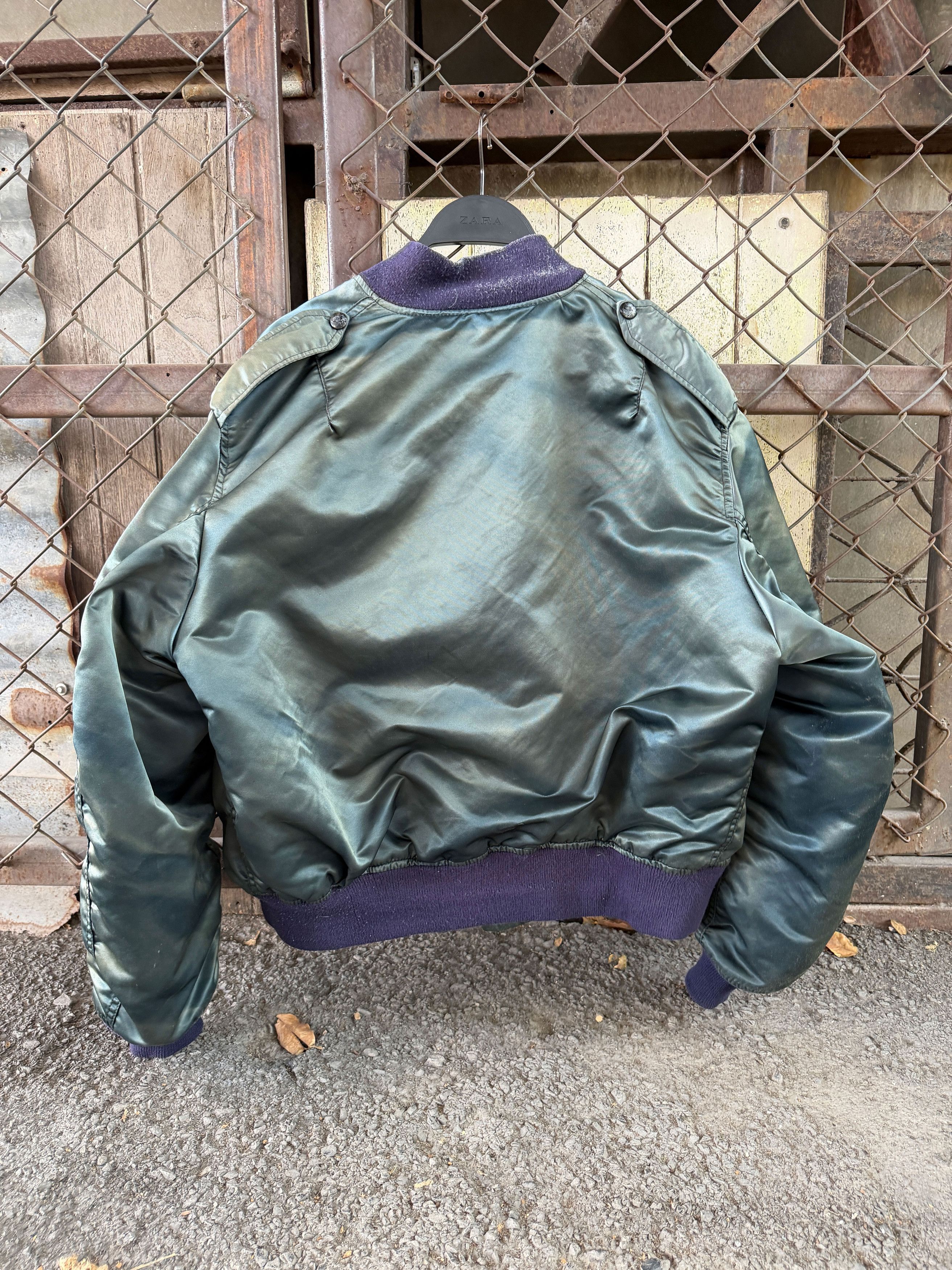 Alpha Industries Faded Vintage MA-1 Bomber Jacket Size US M / EU 48-50 / 2 - 11 Thumbnail