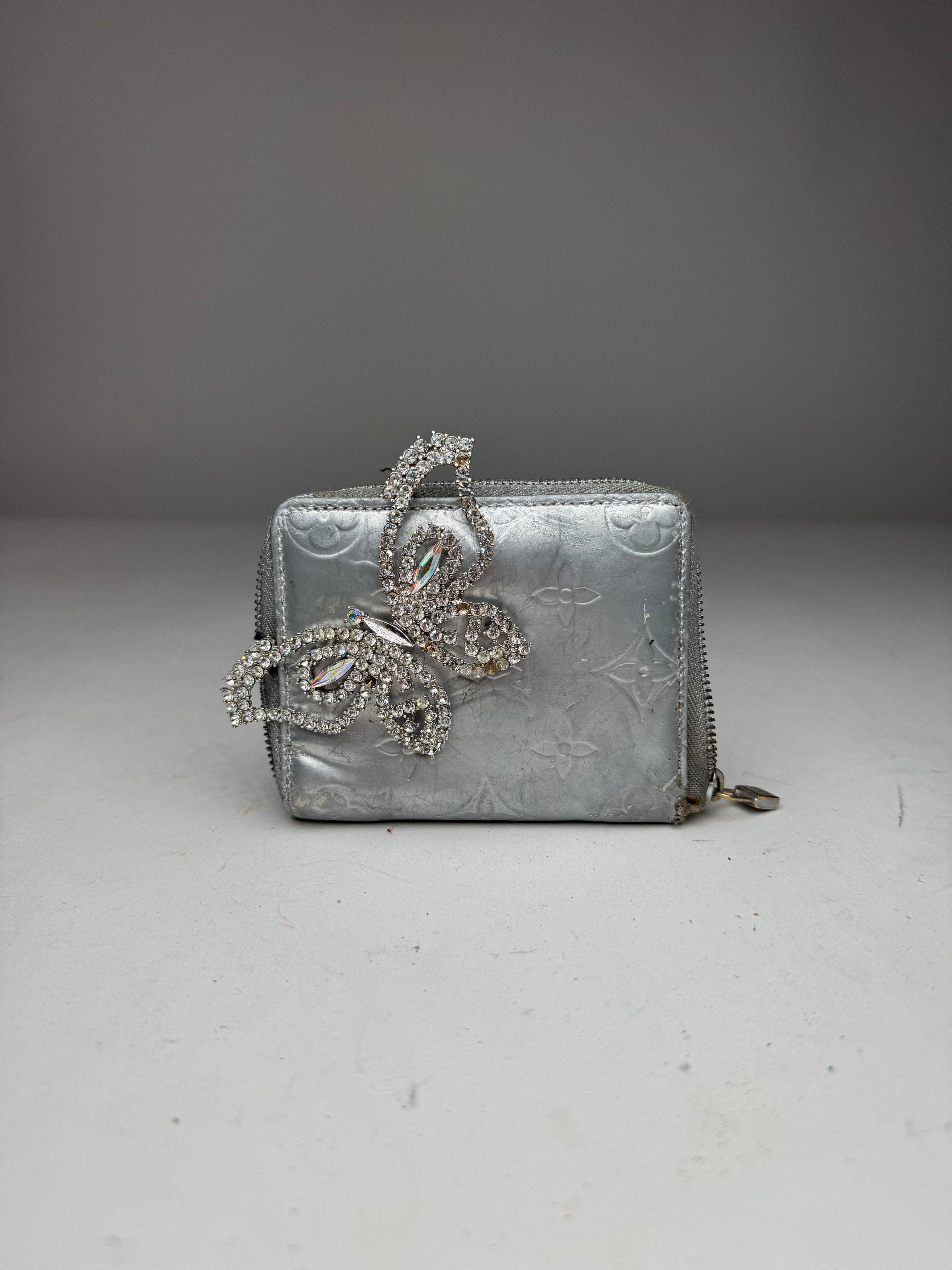 Louis Vuitton Vintage Vernis Leather Wallet Silver Size ONE SIZE - 1 Thumbnail