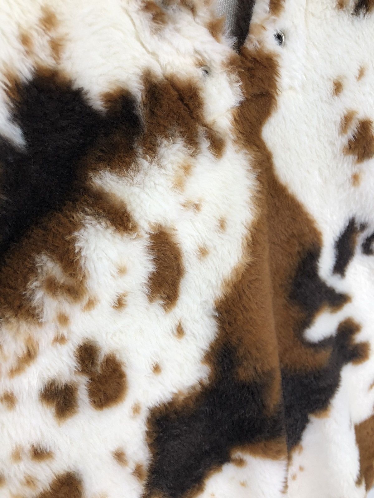 Japanese Brand Vintage Backers Cow Print Faux Fur Pullover Top Size US M / EU 48-50 / 2 - 10 Thumbnail