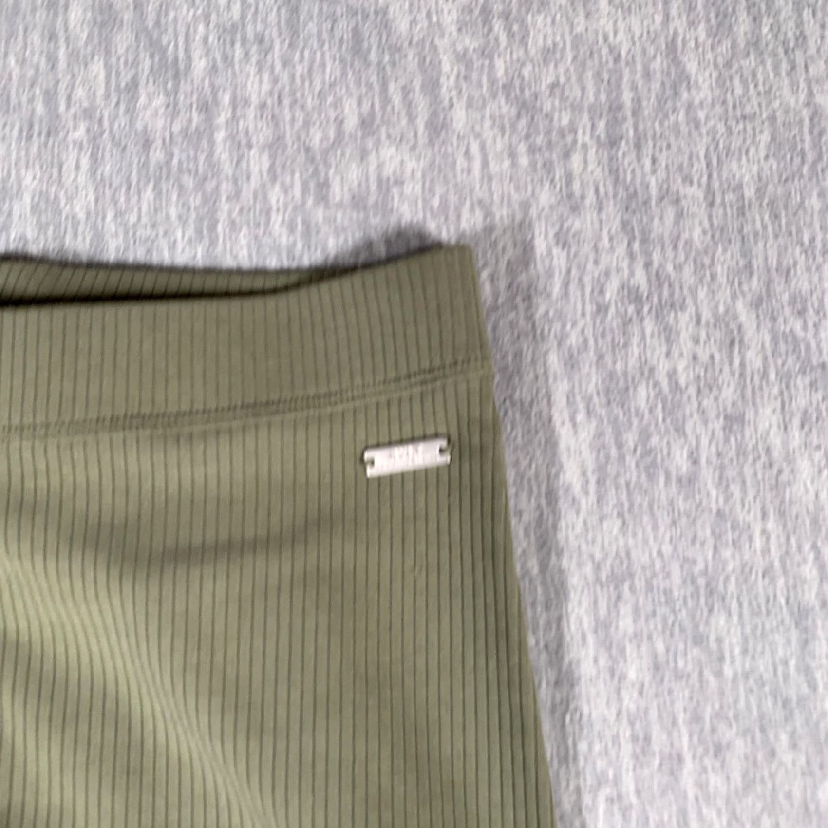 Olive BYLT Womens Small Olive Green Rib High-Waist Legging Pants Yoga Activewear Size 28" / US 6 / IT 42 - 5 Thumbnail