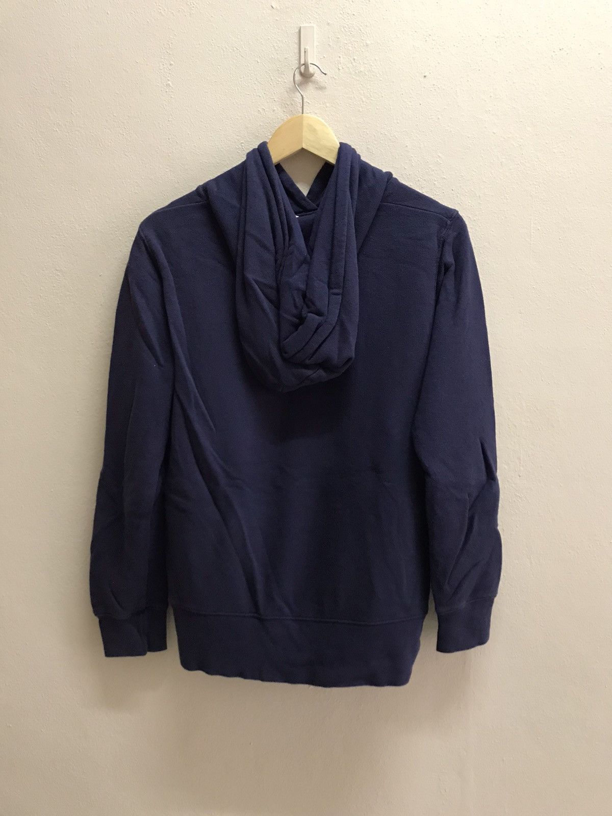 Japanese Brand UNIQLO X MICKEY MOUSE DISNEY PULLOVER SWEATSHIRT Size S / US 4 / IT 40 - 5 Thumbnail