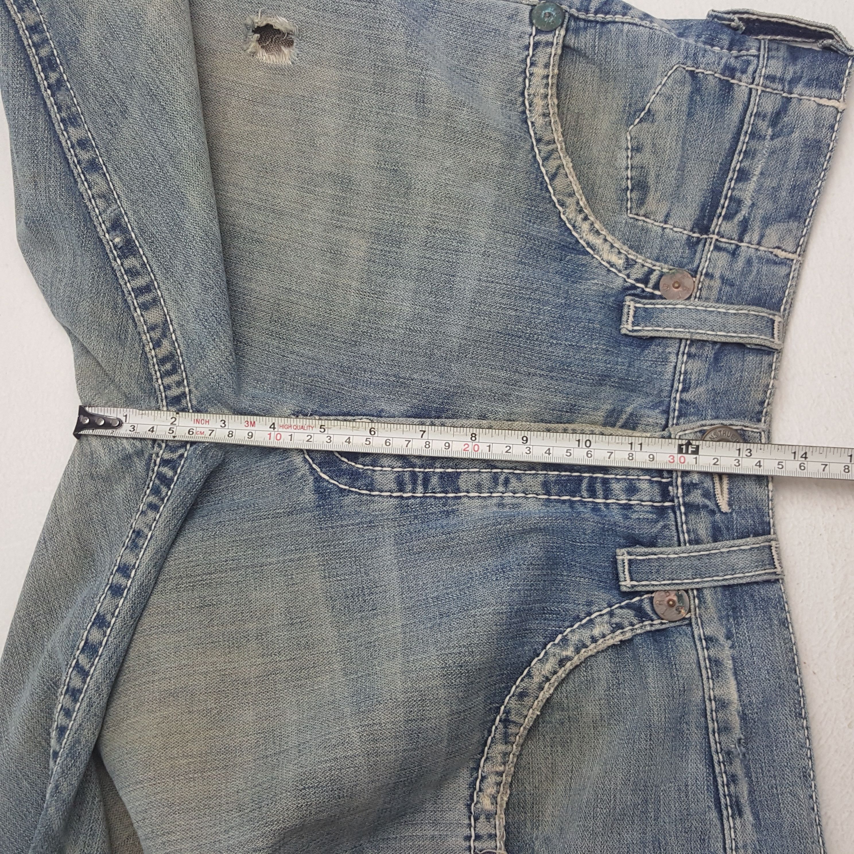 Vintage True Religion Rare Pocket American Distressed Jeans