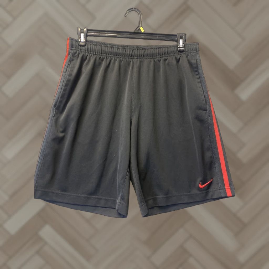 Nike Nike Shorts M Adult Black Dri-FIT Pockets Swoosh Logo Basketball Men 10in Inseam 32" Waist Size US 32 / EU 48 - 1 Thumbnail