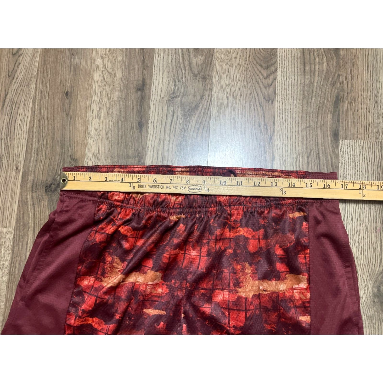 Vintage All In Motion Shorts Mens Large Red Orange Black Athletic Wear Basketball Regular 7in Inseam Mens Size US 33 - 7 Thumbnail