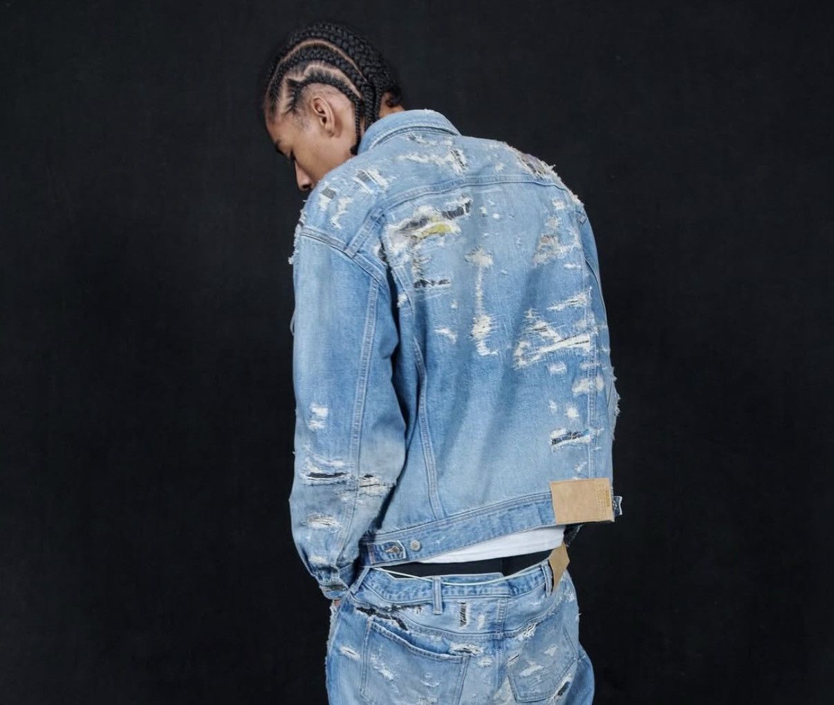 Maison Margiela × Supreme Supreme x MM6 Maison Margiela Denim Trucker Jacket SOLD OUT Size US M / EU 48-50 / 2 - 6 Thumbnail