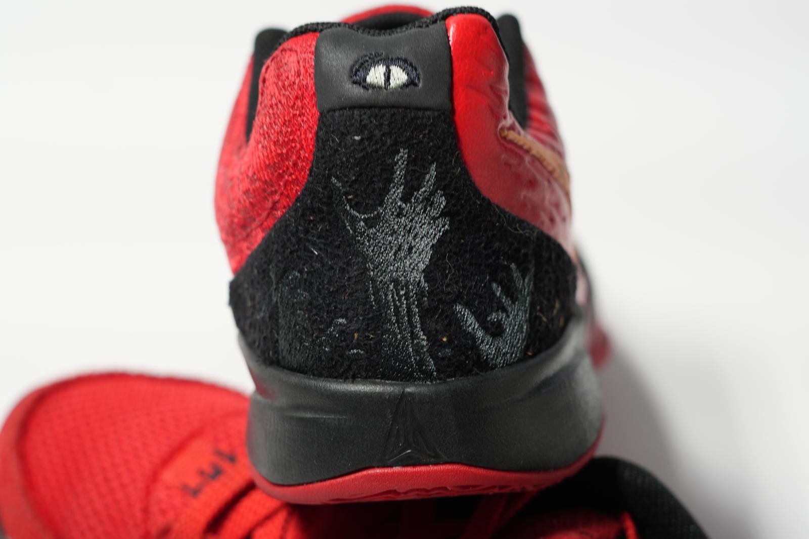 Nike Nike Sneaker Kid's 2Y Red Ja Nightmare Youth Size ONE SIZE - 4 Thumbnail