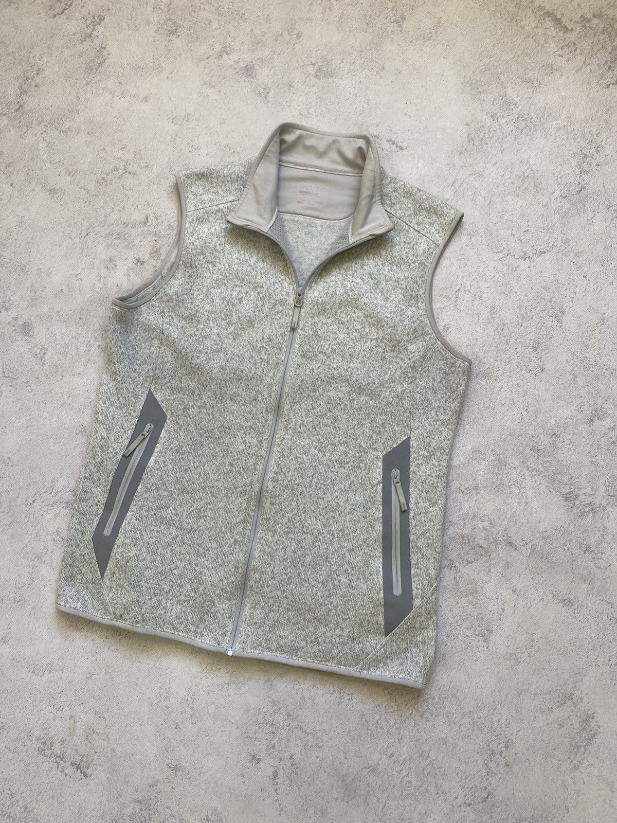 Arc'teryx Arcteryx Womens Grey Fleece Vest Size L Size L / US 10 / IT 46 - 2 Thumbnail
