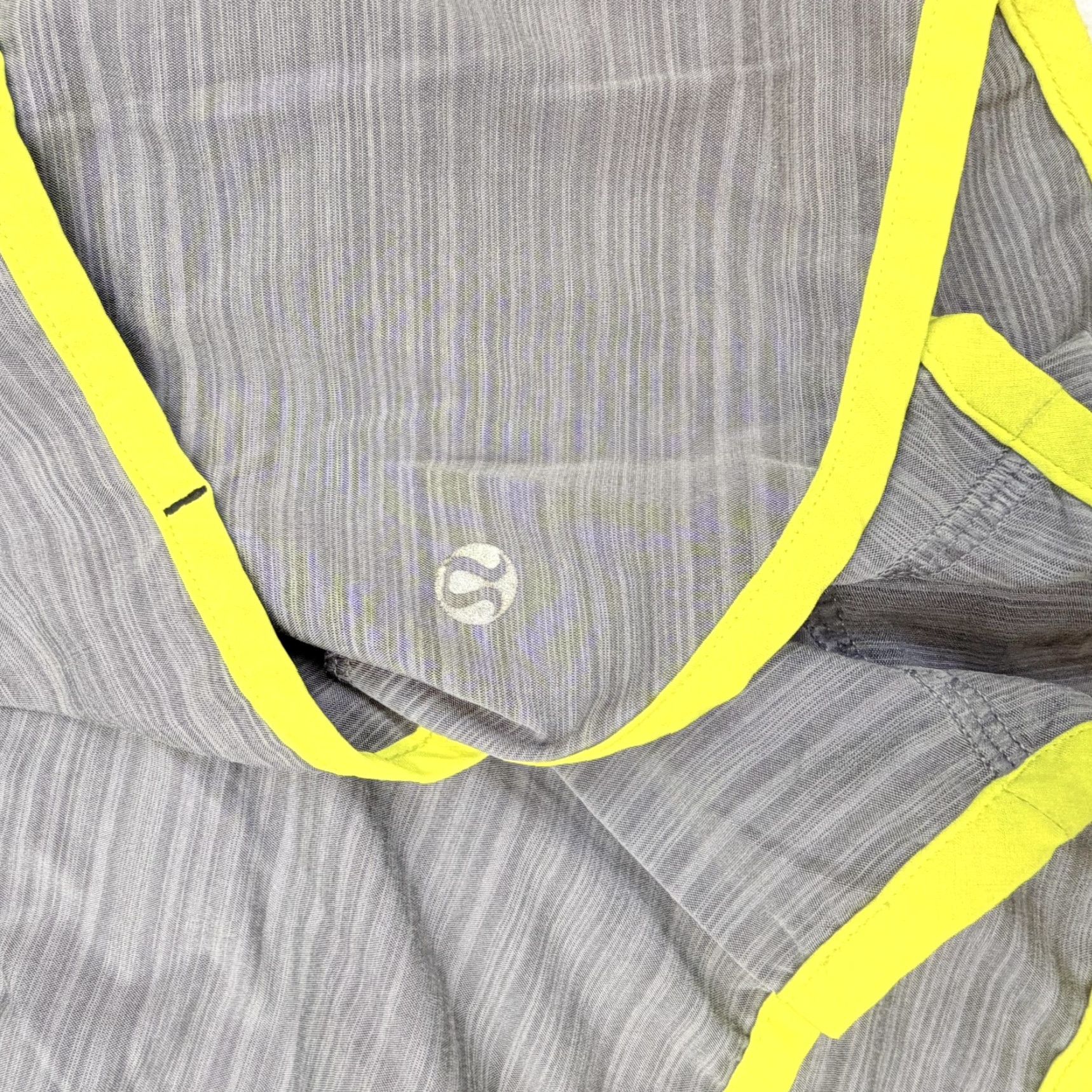 Lululemon Lululemon Shorts Womens M Gray Stripe Speed 2.5 Inseam Neon Trim Running Women's Shorts Gray Stripe Inseam 2.5in Neon Trim Running Size 29" - 2 Thumbnail