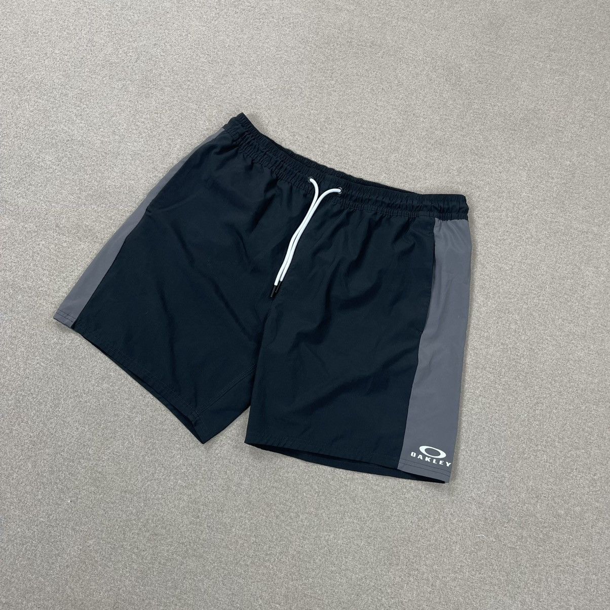 Oakley OAKLEY BLACK GREY SWIM SHORTS SWIMWEAR SURF ONEILL BILLABONG Size US 36 / EU 52 - 3 Thumbnail