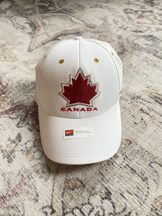 Nike Nike Team Canada Hockey Vancouver Olympics 2010 Flex Fit Hat