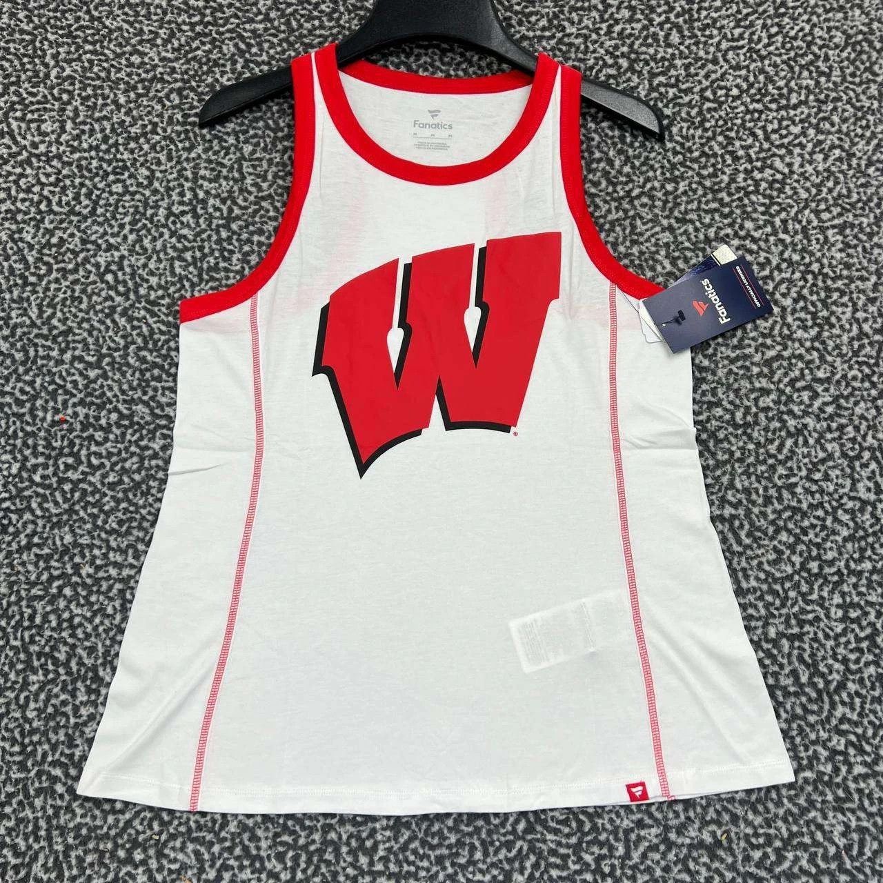 Other Wisconsin Badgers Shirt Women M Sleeveless Round Neck New Size M / US 6-8 / IT 42-44 - 1 Thumbnail