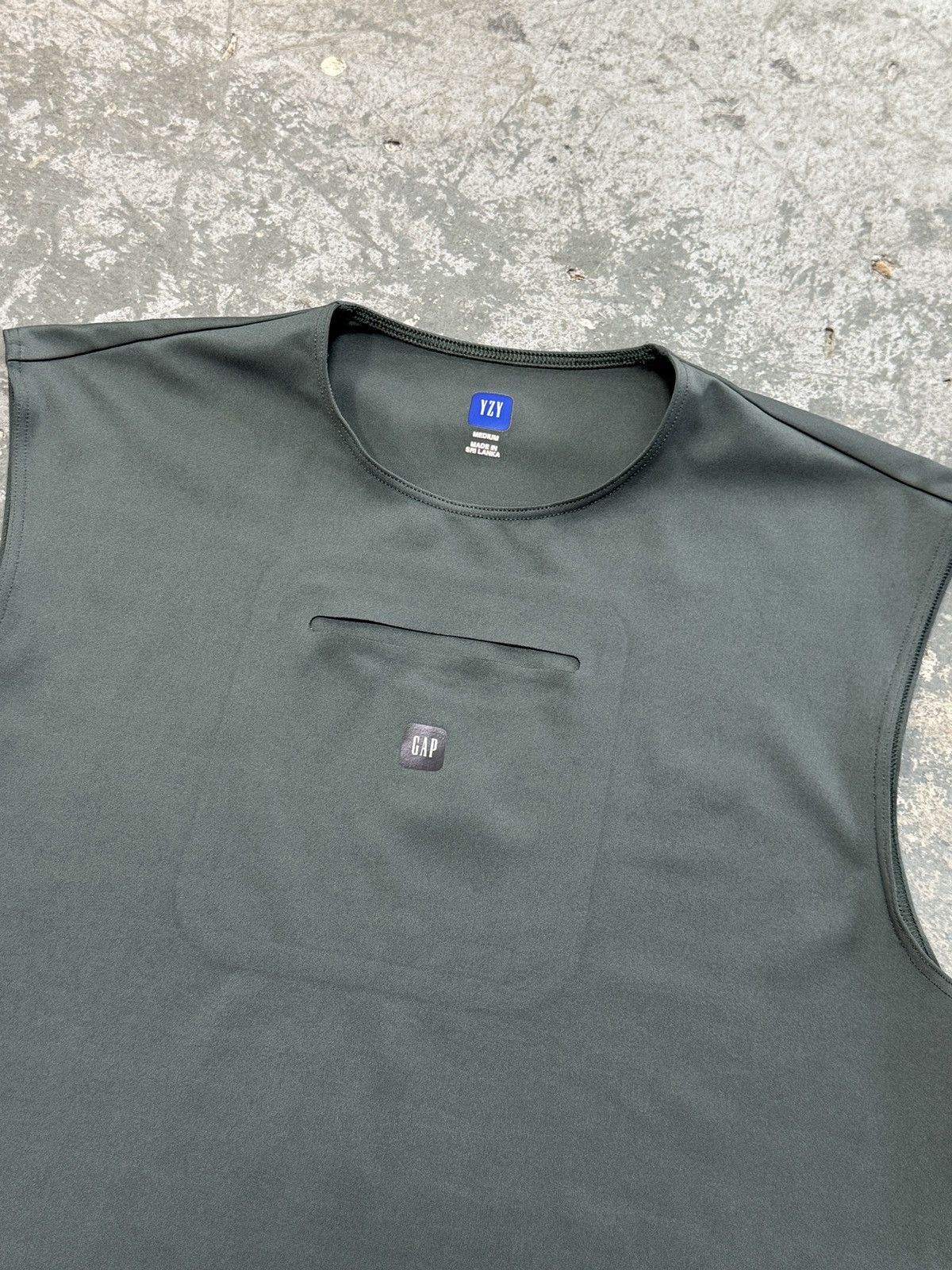 Kanye West YEEZY Gap Engineered by Balenciaga x Kanye West Tank Top Size M / US 6-8 / IT 42-44 - 2 Thumbnail
