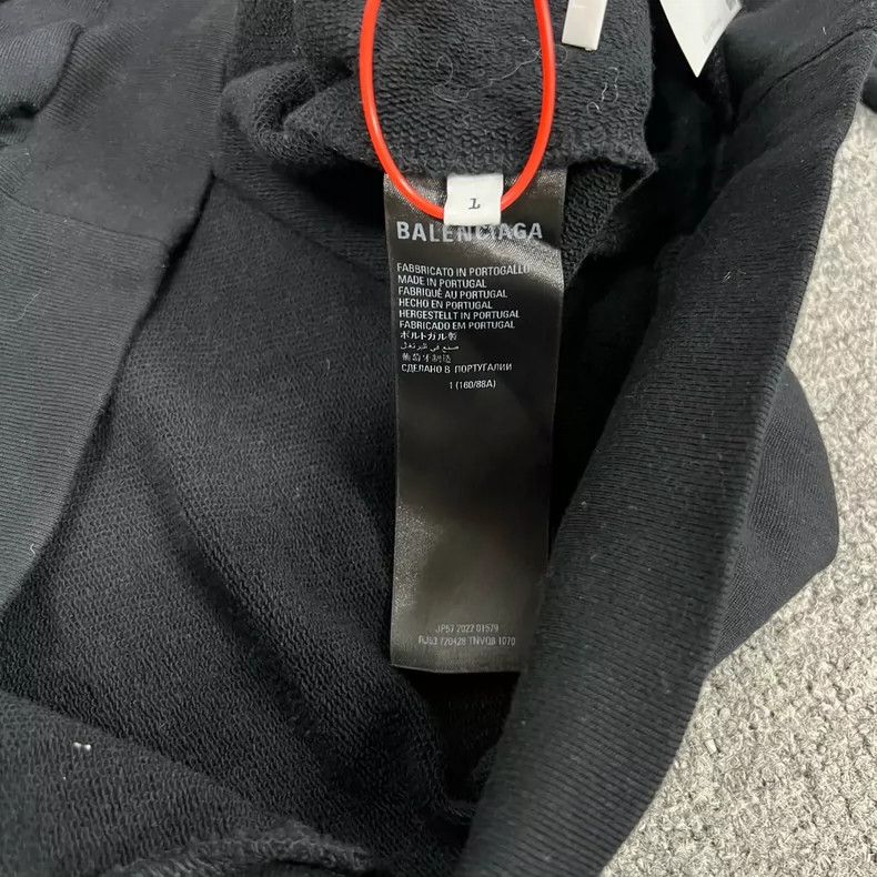 Balenciaga Balenciaga Multi-element full-printed black round neck swe Size US L / EU 52-54 / 3 - 8 Thumbnail