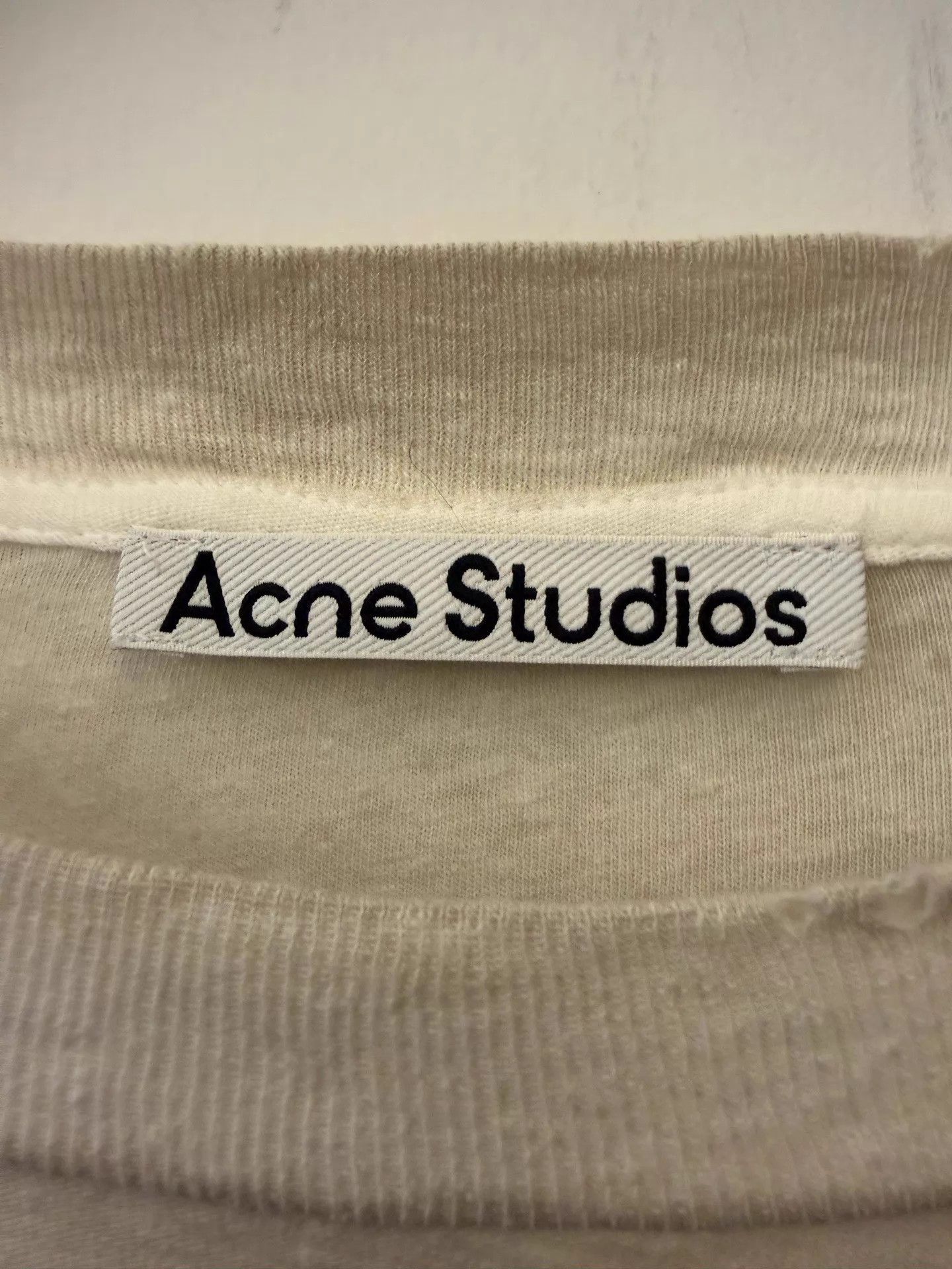 Acne Studios Acne 1996 Graphic Distressed Mist White S T-Shirt Size US S / EU 44-46 / 1 - 2 Thumbnail