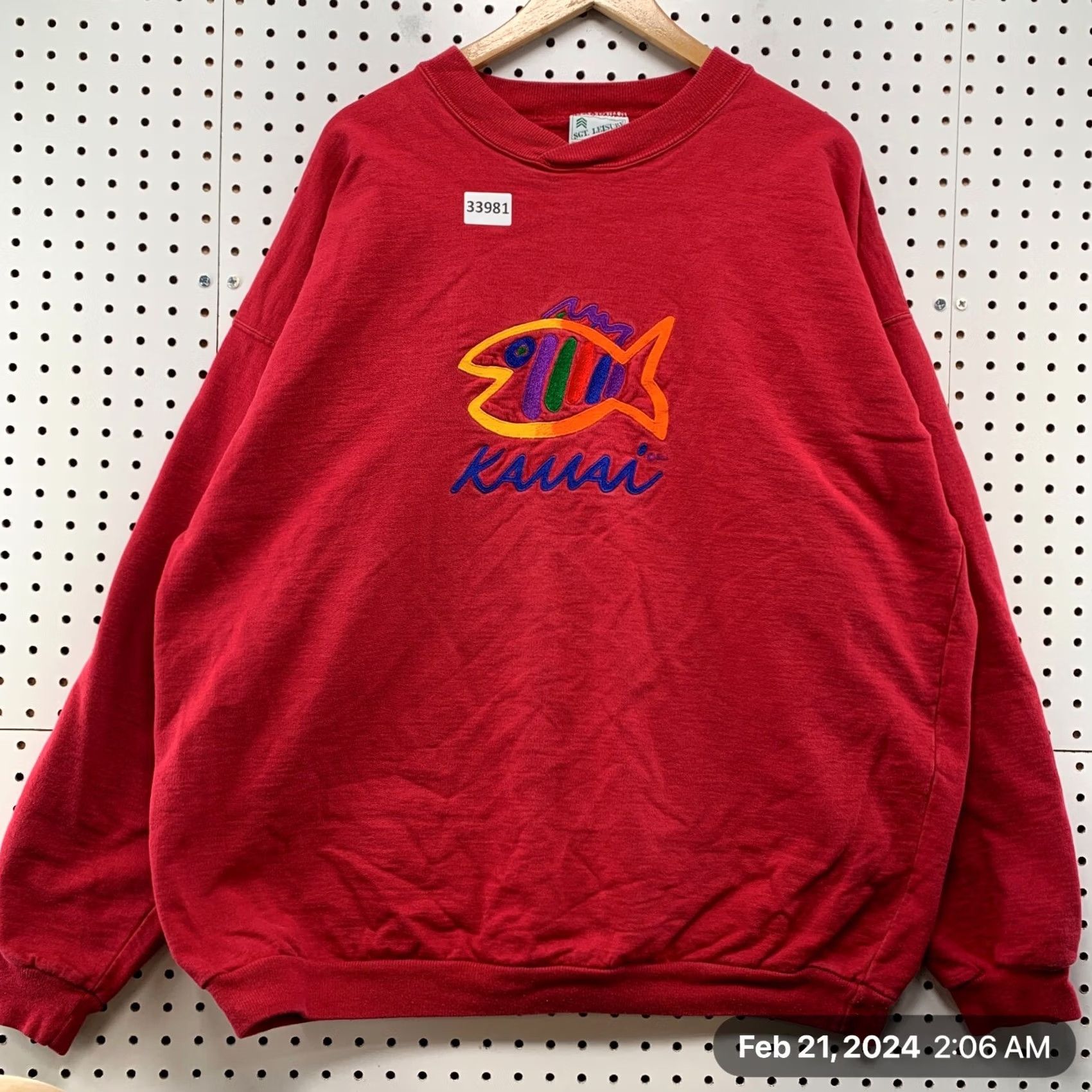 Vintage VINTAGE Maui Fish Sweatshirt Mens XL Red SGT Leisure 27x29.5 Made USA Crewneck Size US XL / EU 56 / 4 - 6 Thumbnail
