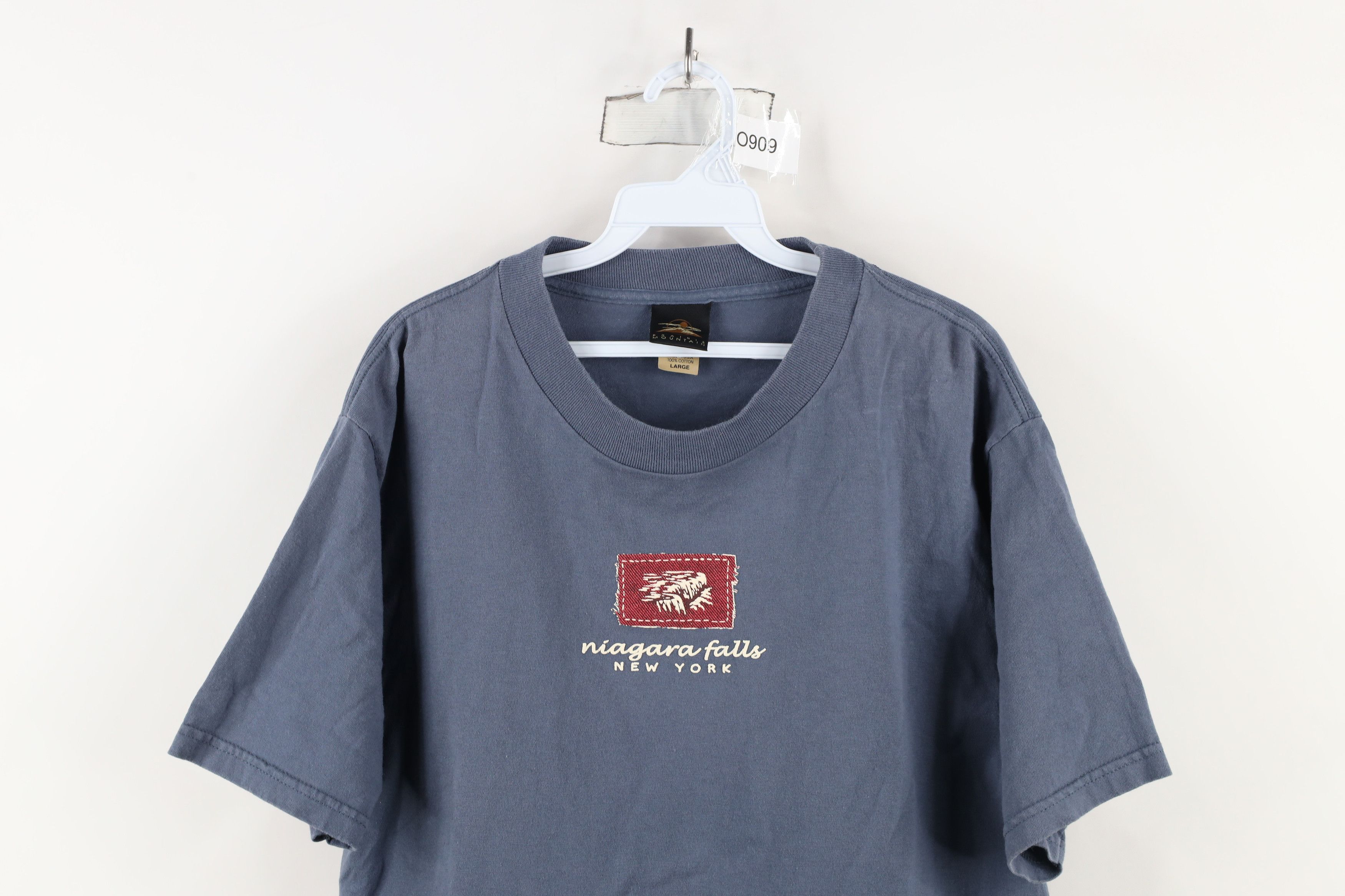 Vintage Vintage 90s Streetwear Niagara Falls New York T-Shirt US Size US L / EU 52-54 / 3 - 2 Thumbnail