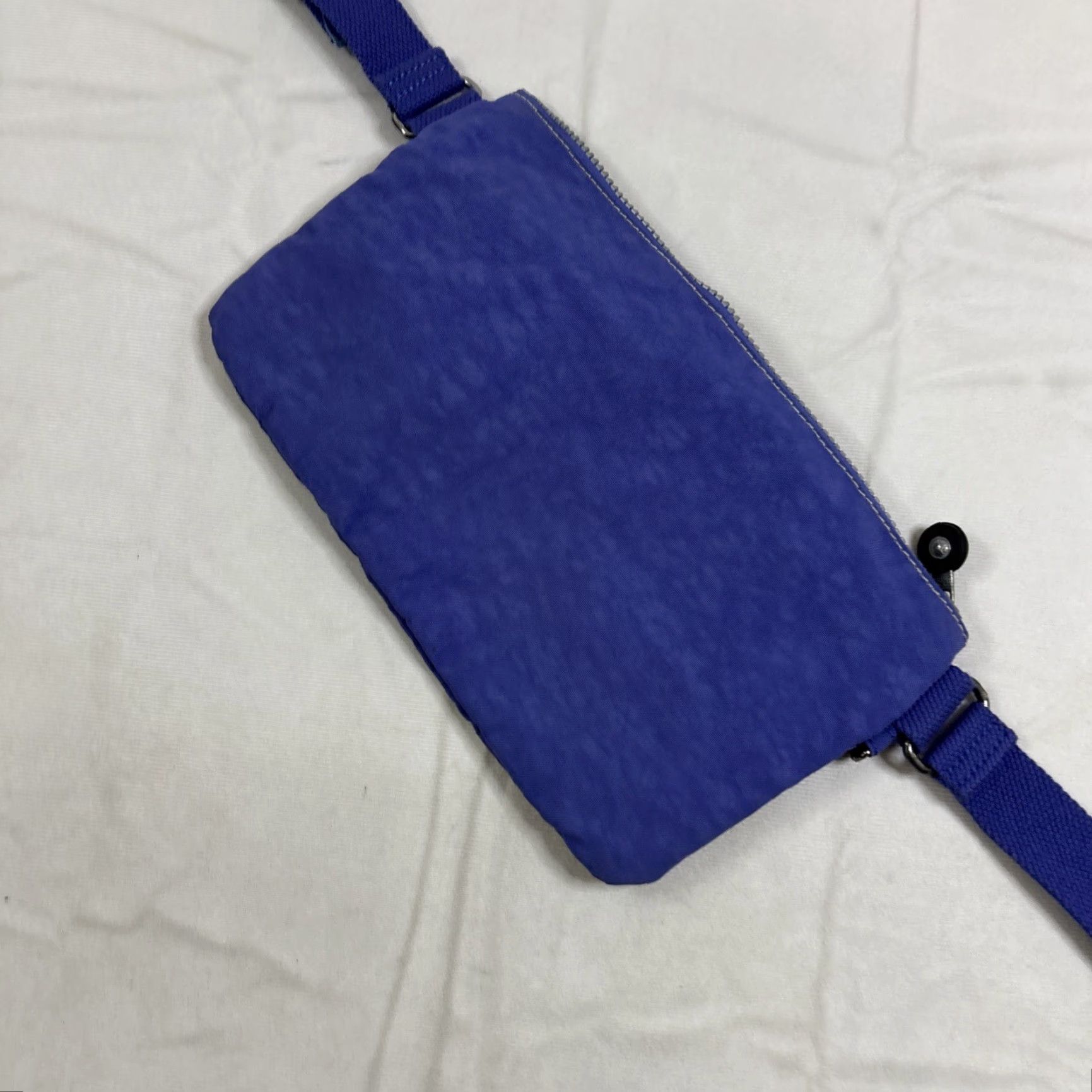 Vintage Kipling Blue Nylon Fanny Pack/Belt Bag Multi Pocket Travel Everyday Purse Crossbody Women's Medium Blue Nylon Bag Black/Gray Lining Pockets Size ONE SIZE - 5 Thumbnail