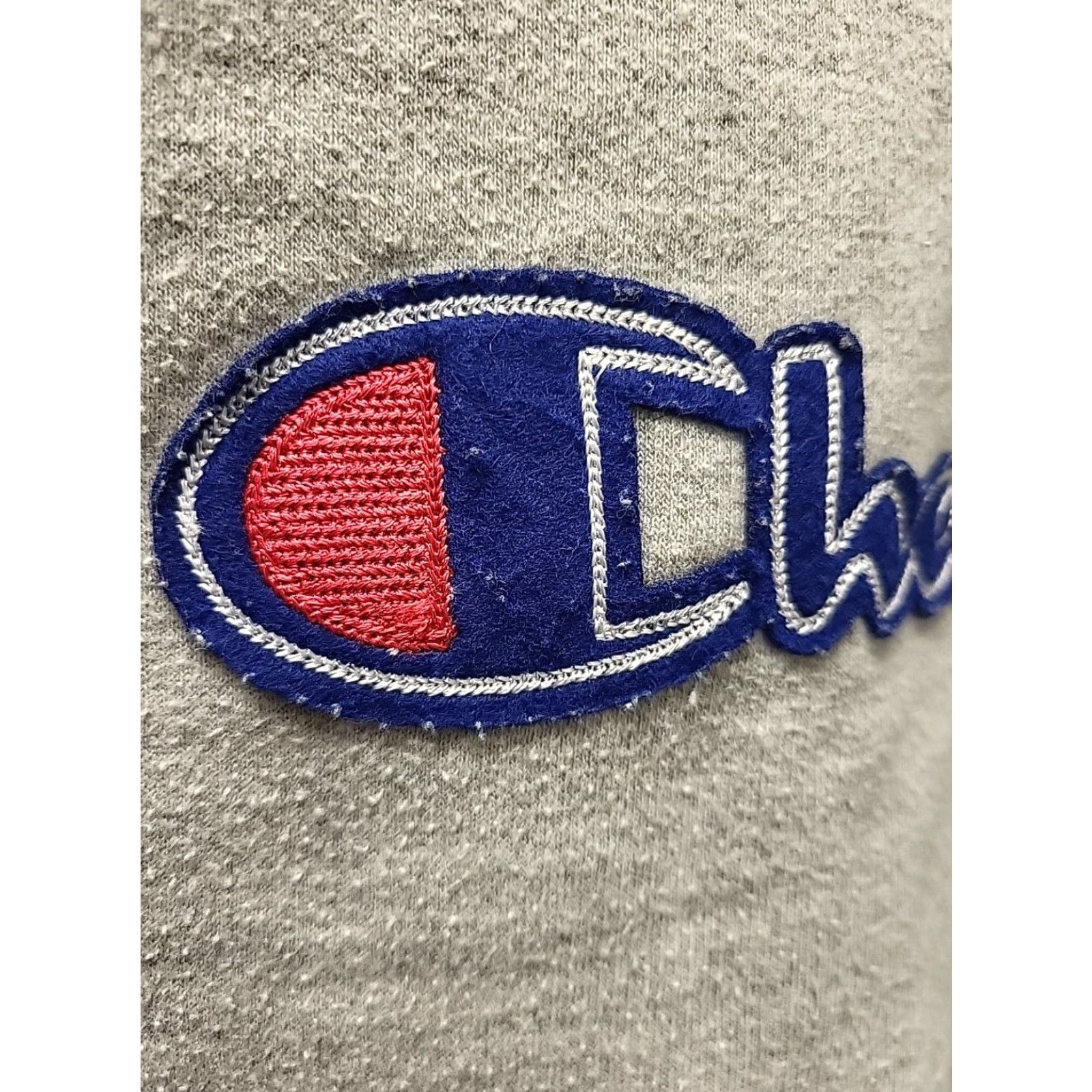 Champion VINTAGE Champion Sweatshirt Pullover Embroidered LG Gray 44" Men Large Cotton Knit Size US L / EU 52-54 / 3 - 4 Thumbnail