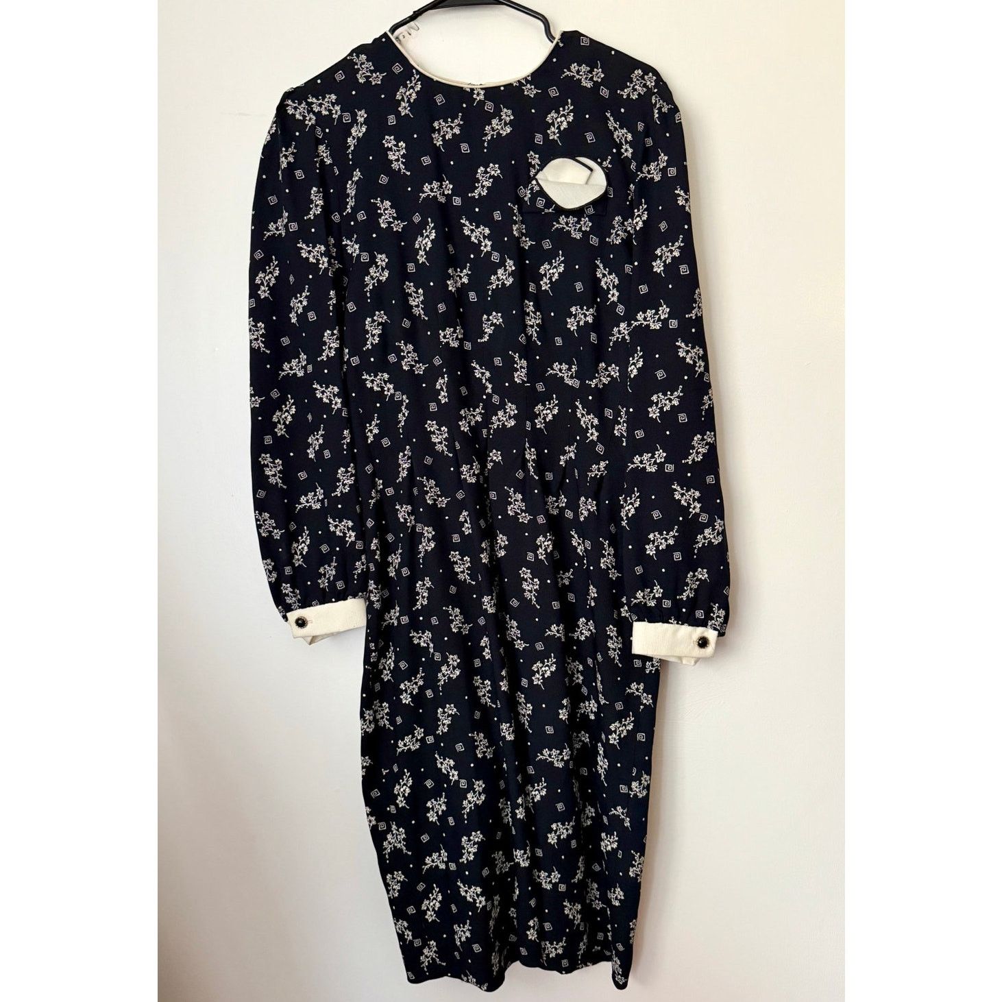 Vintage Vintage Union Made Secretary Black White Floral Dress Med Size M / US 6-8 / IT 42-44 - 1 Thumbnail
