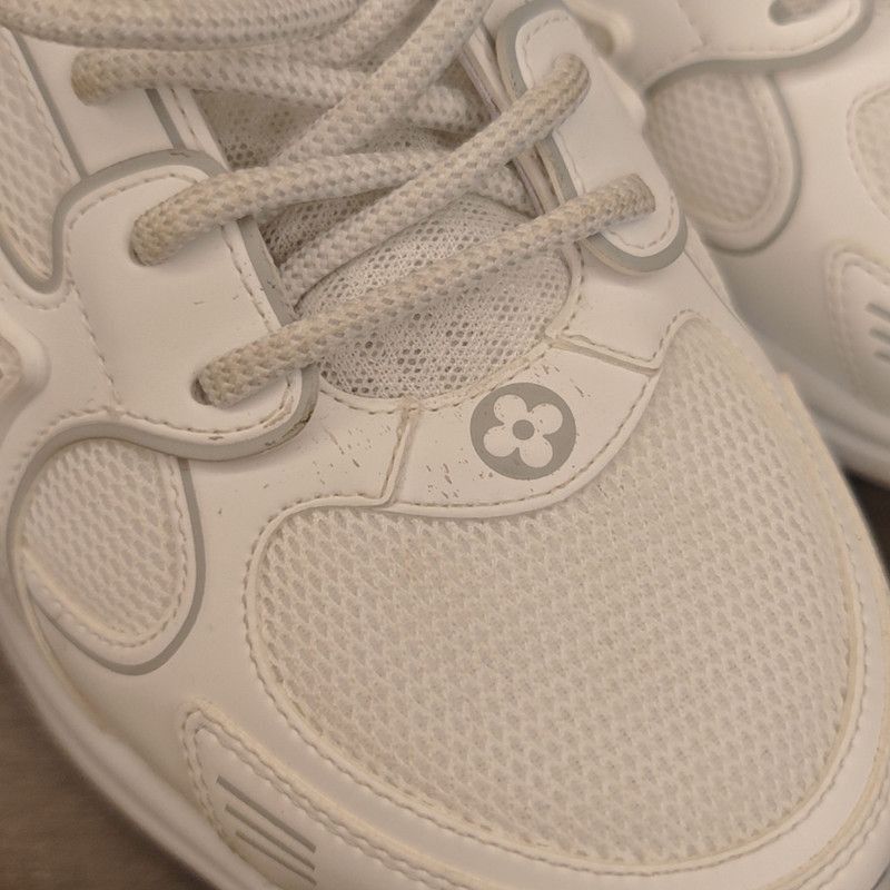 Louis Vuitton Louis Vuitton Olympia Low-Top Sneakers for Women -2505 Size US 9.5 / IT 39.5 - 6 Thumbnail