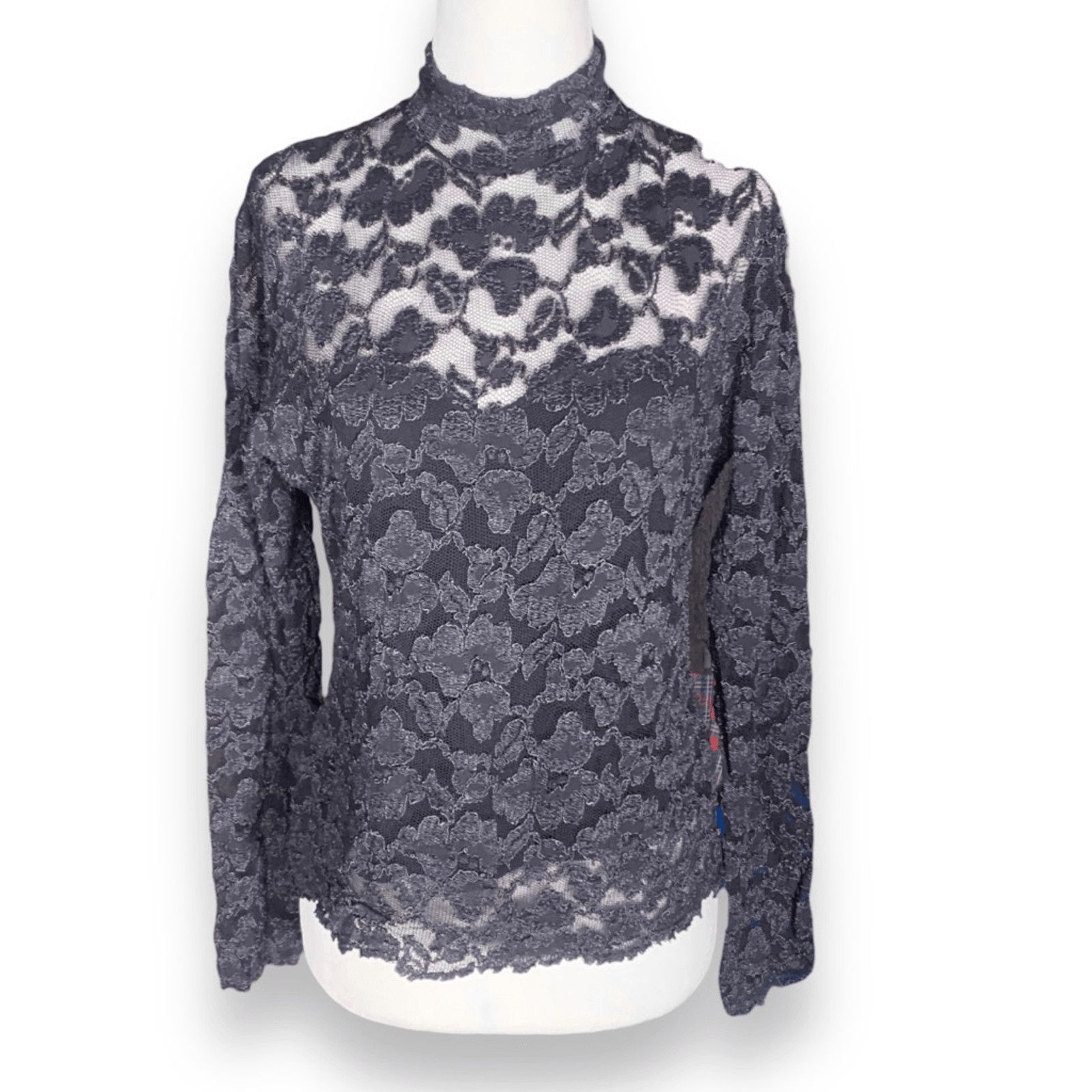 Henri Bendel × Vintage Vintage Henri Bendel Sheer Blouse Black Floral Lace Mockneck Size S / US 4 / IT 40 - 11 Thumbnail