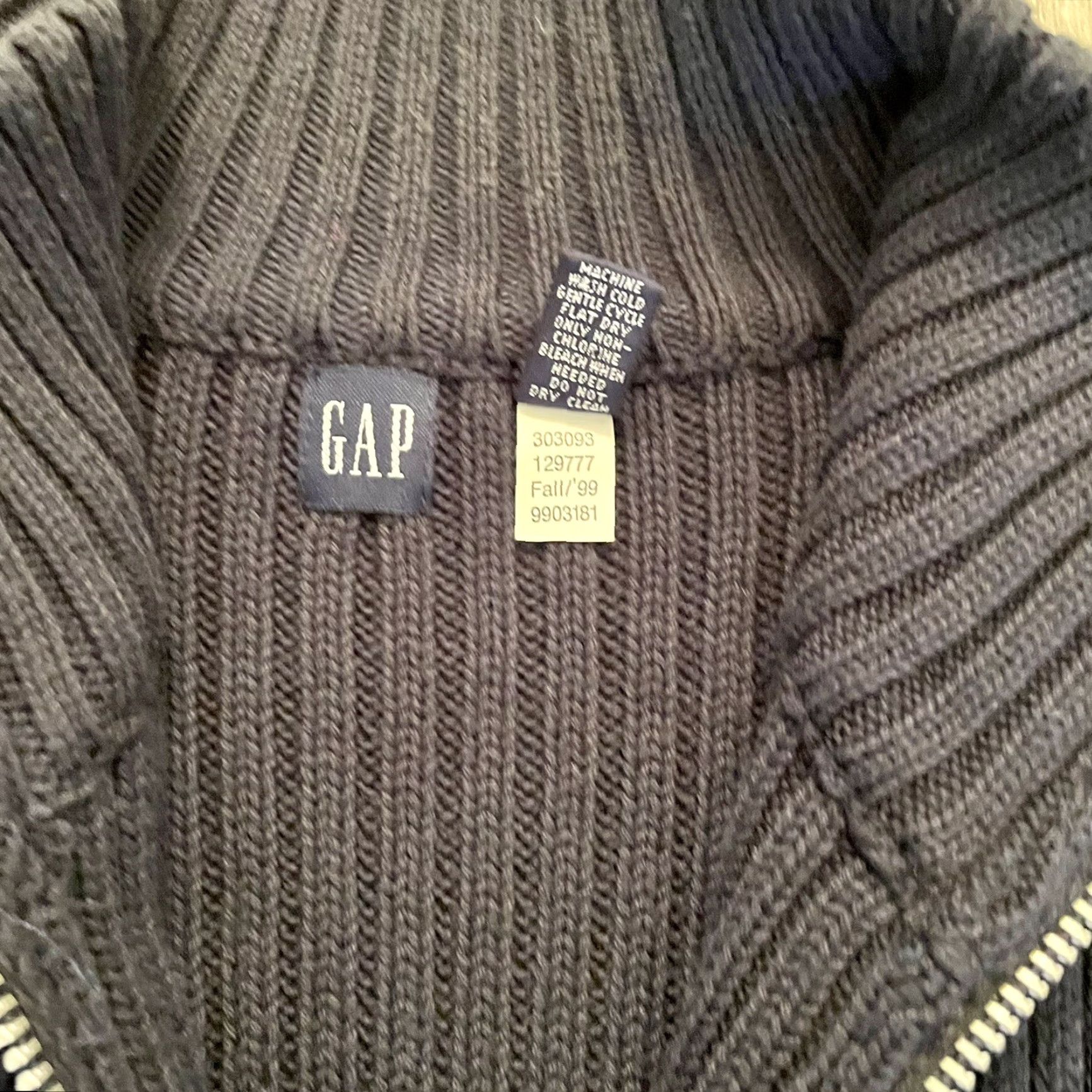 Gap VINTAGE GAP Vest Full Zip Up Cotton Blue Ribbed Corduroy Medium Ladies Unisex Adults M Knitted / Zip Vest 90s Cords Vintage Theme Size US M / EU 48-50 / 2 - 8 Thumbnail