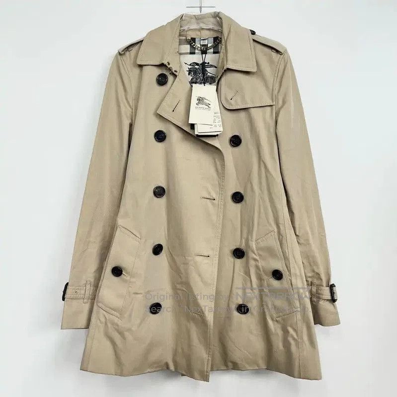 Burberry Burberry Women's Khaki Trench Coat. Size XS / US 0-2 / IT 36-38 - 1 Thumbnail